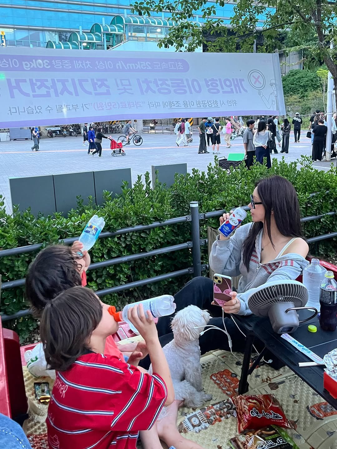 so1jii 게시물 이미지: 한강 맥주는 옳다 짠-🍻