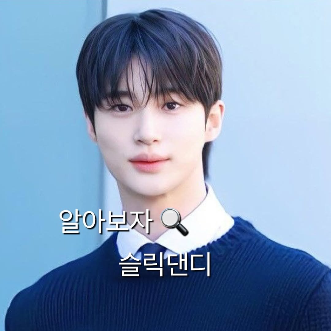 soee_male 게시물 이미지: .
🧐 알아보자 ‘슬릭 댄디’🔎
✔️ 컬 없이 스트레이트한 형태
✔️ 깔끔하고...