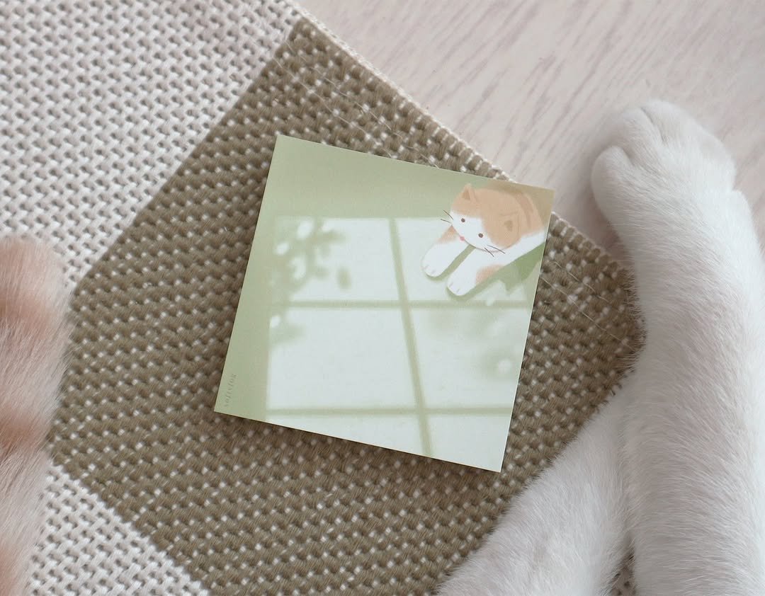 softyfog 게시물 이미지: 🪟n e w
햇살고양이 떡메모지

햇살이 가득 내리쬐는 창가에
노릇하게 누워있는...