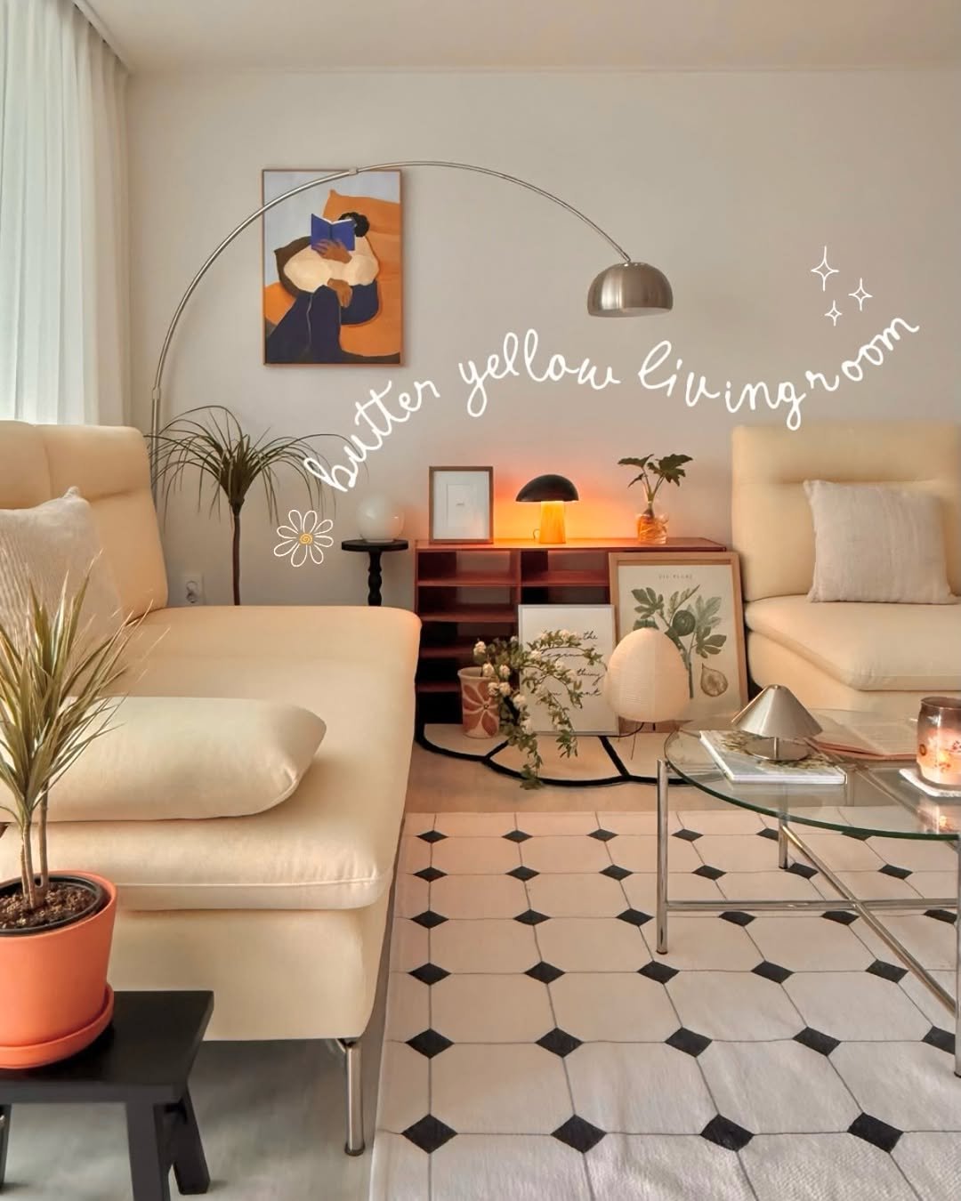 Photo shared by 소곤, 소곤테이블, 홈카페, 홈스타일링, 집꾸미기 on April 23, 2026 tagging @hanssem_official. May be an image of armchair, chaise lounge, living room, indoors and text that says '8 メメ oom Butter yellow livingr'.