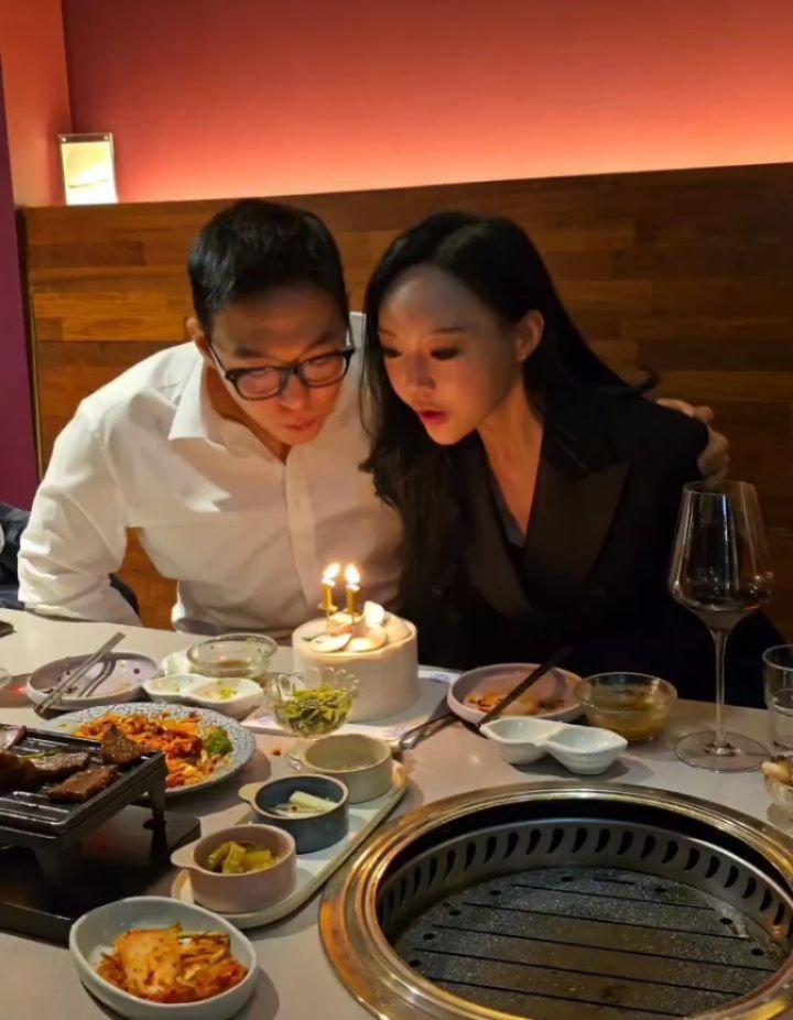 sohee_anamom 게시물 이미지: 11th wedding anniversary 💍 
.
2014년 10월 25일 결혼...