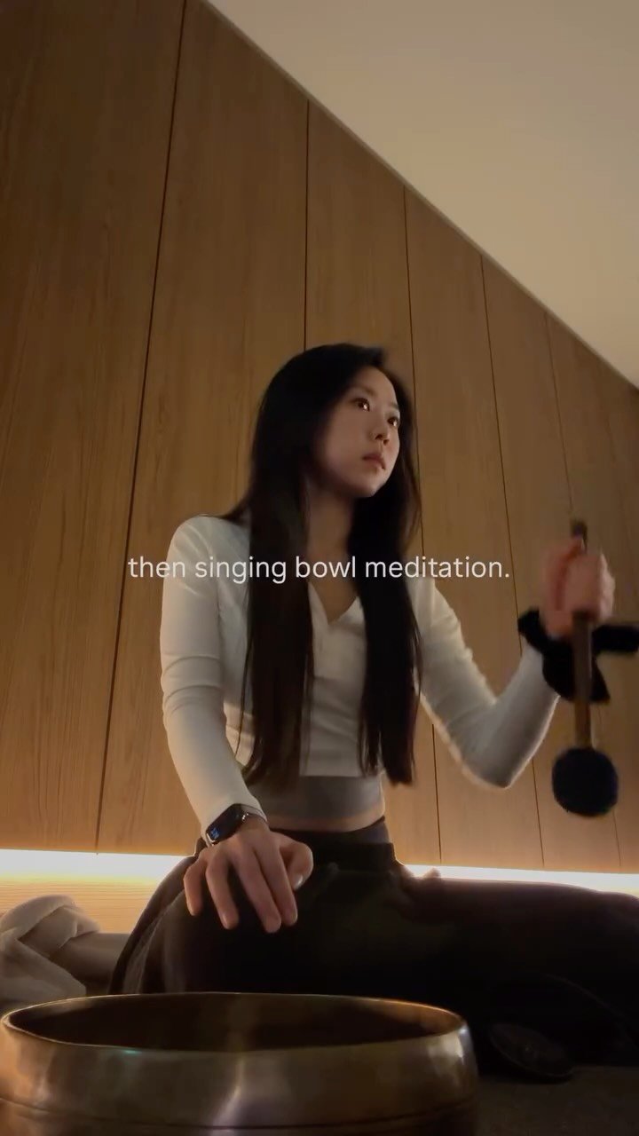 soi.haus 게시물 이미지: 저는 매일 수업 전 향을 피우고 환기를 시켜요🧡

무거워진 공기는 향으로 한 번...