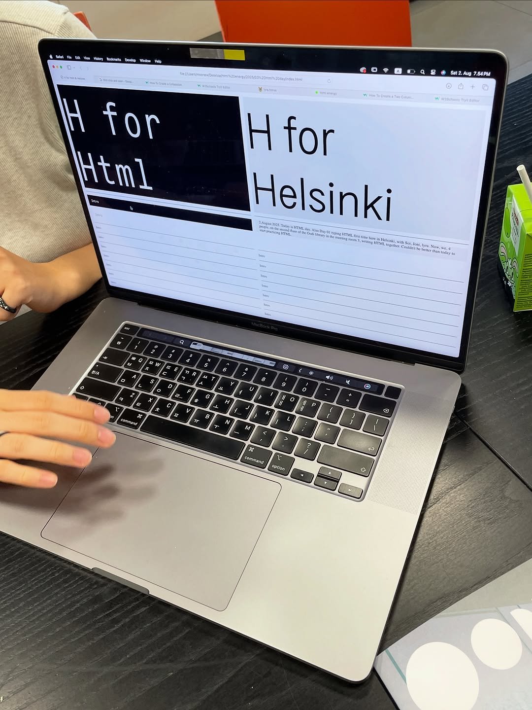 Photo shared by 홍소이 Soi Hong on September 12, 2025 tagging @yumoon.kr, and @htmlenergy. May be an image of screen, laptop, crossword puzzle, tablet, poster and text.