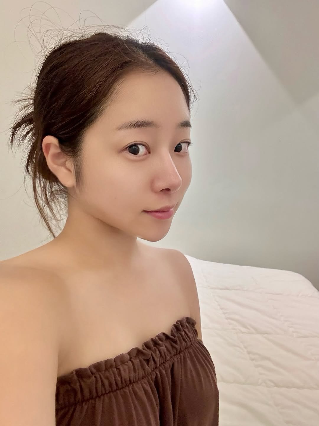 Photo shared by 백설기 on August 26, 2025 tagging @onbistte. May be a selfie of 1 person, hair, top and text.