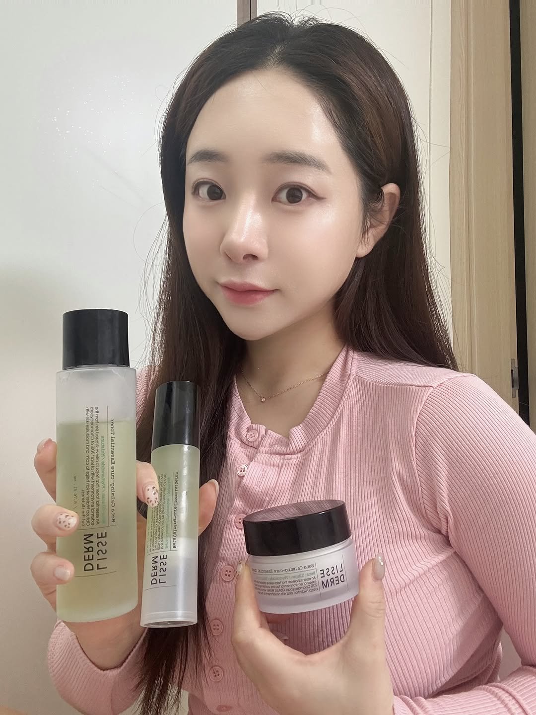 Photo shared by 백설기 on October 28, 2025 tagging @lissederm_official. May be an image of hair product, lotion, hand cream and text.
