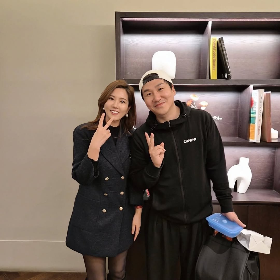 Photo shared by 강소진 on October 31, 2025 tagging @cupbop4ever. May be an image of one or more people, office and text that says 'CUPBAP'.