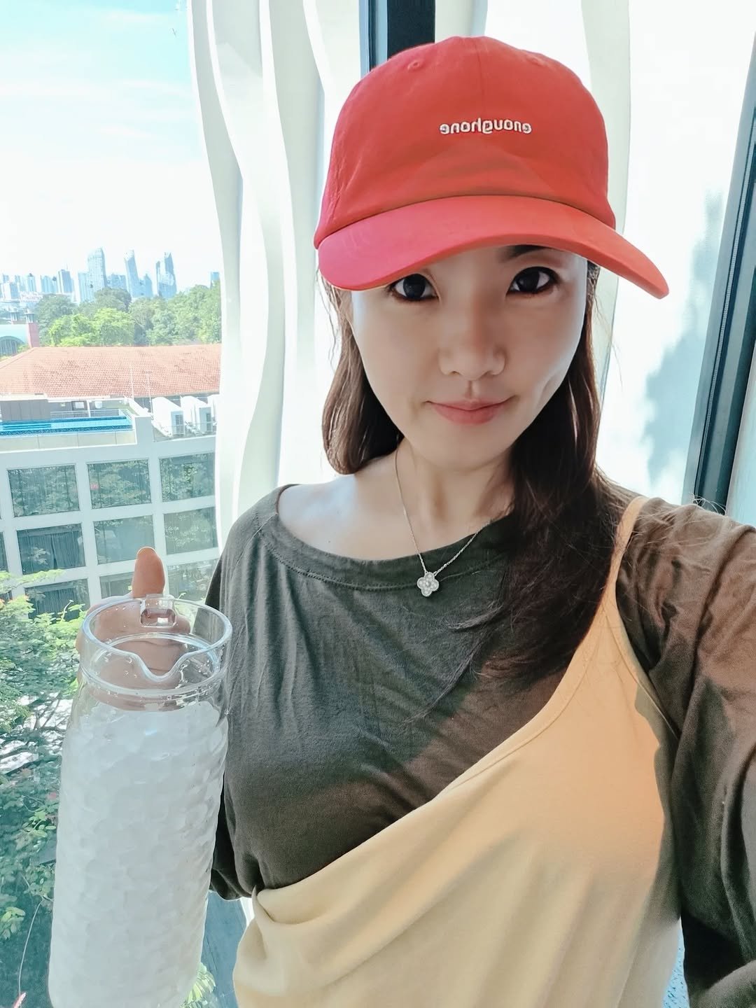 Photo by 강소진 on August 01, 2025. May be an image of 1 person, hat, water bottle, water filter, top and text.