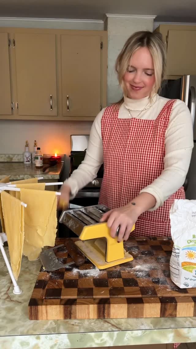 sokos.kitchen 게시물 이미지: Make lasagna from scratch with me 😌🍅🍝🧀 !!!...