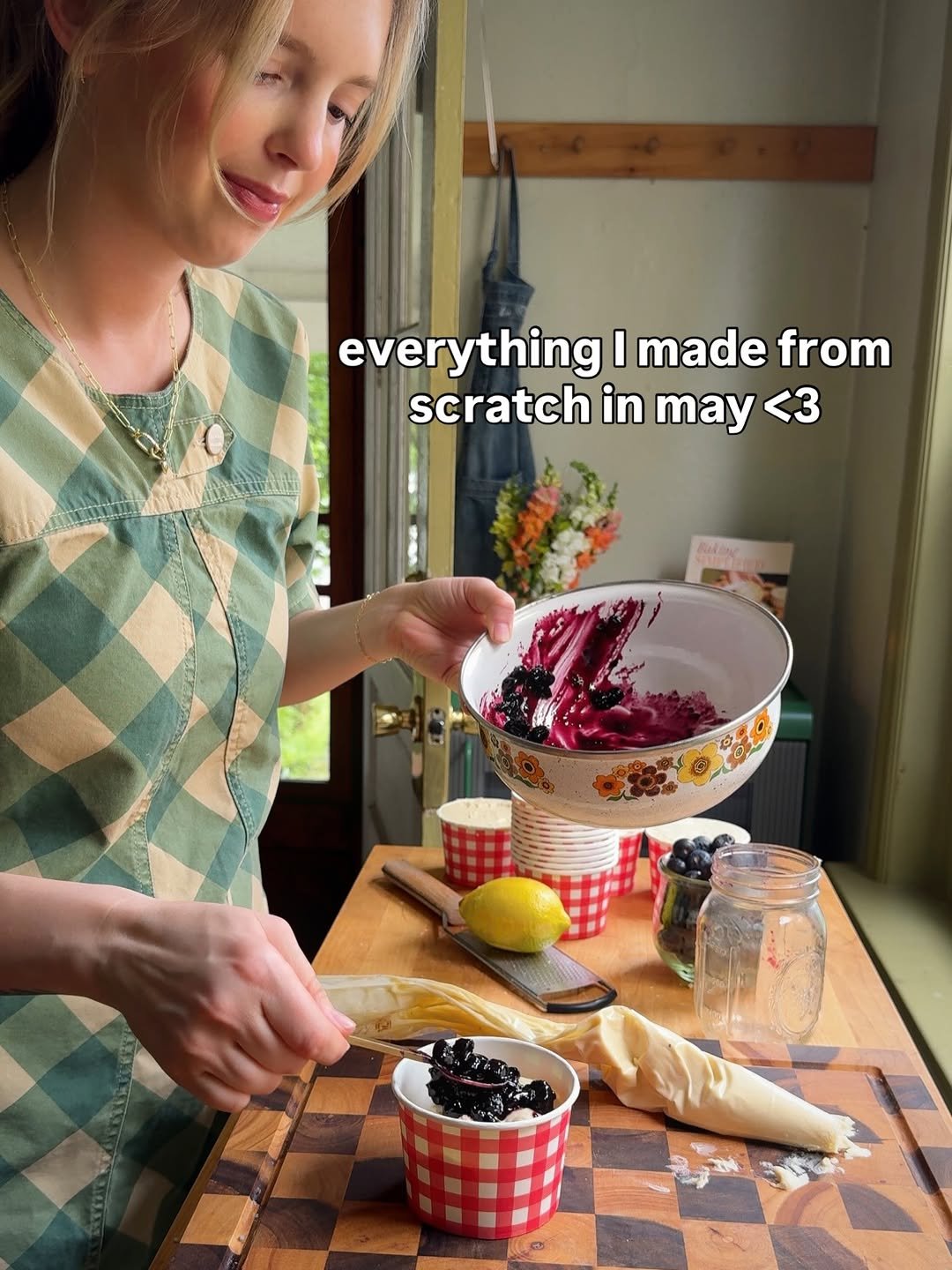 sokos.kitchen 게시물 이미지: busy month in soko’s kitchen🙂‍↕️🫐🥒🍓🧈🍞

comment...
