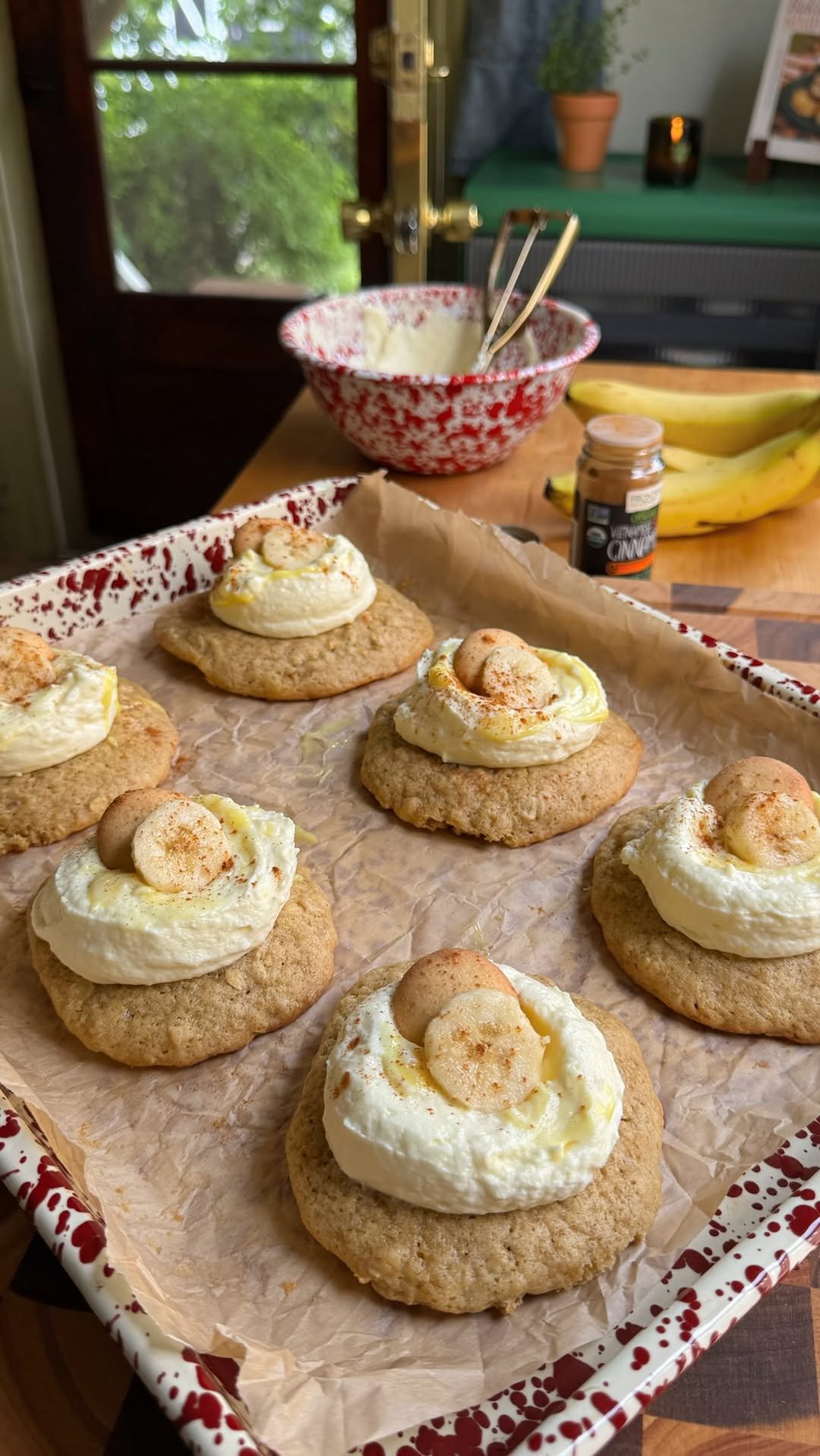 sokos.kitchen 게시물 이미지: BANANA PUDDING OATMEAL COOKIES 🍌 a soft, chewy...