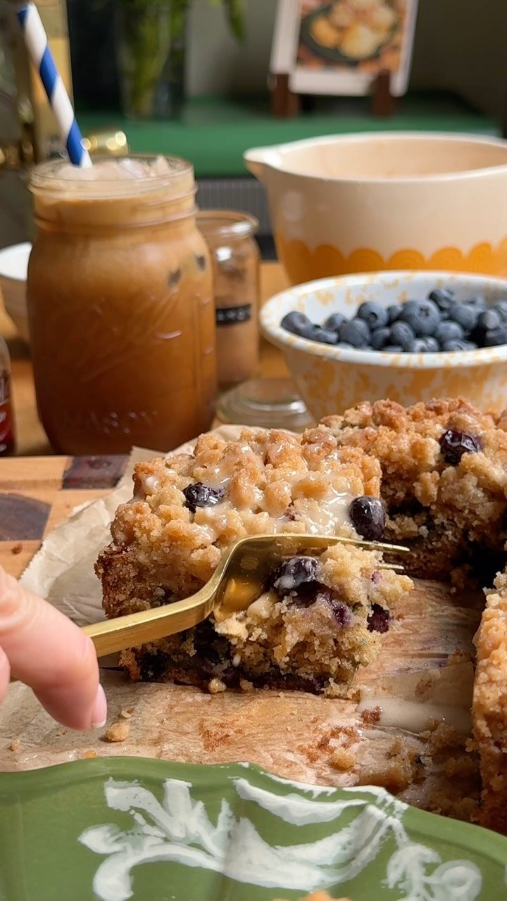 sokos.kitchen 게시물 이미지: blueberry maple coffee cake with an iced maple...