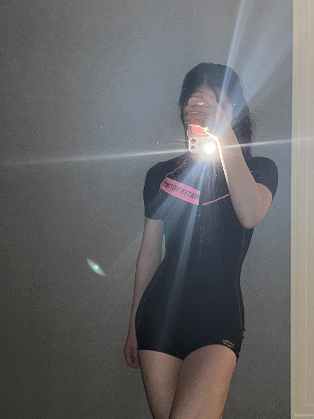 sol_5959 게시물 이미지: 봄이다 🌸💖 꽃은 멀리서 구경하는 게 좋을 나이..