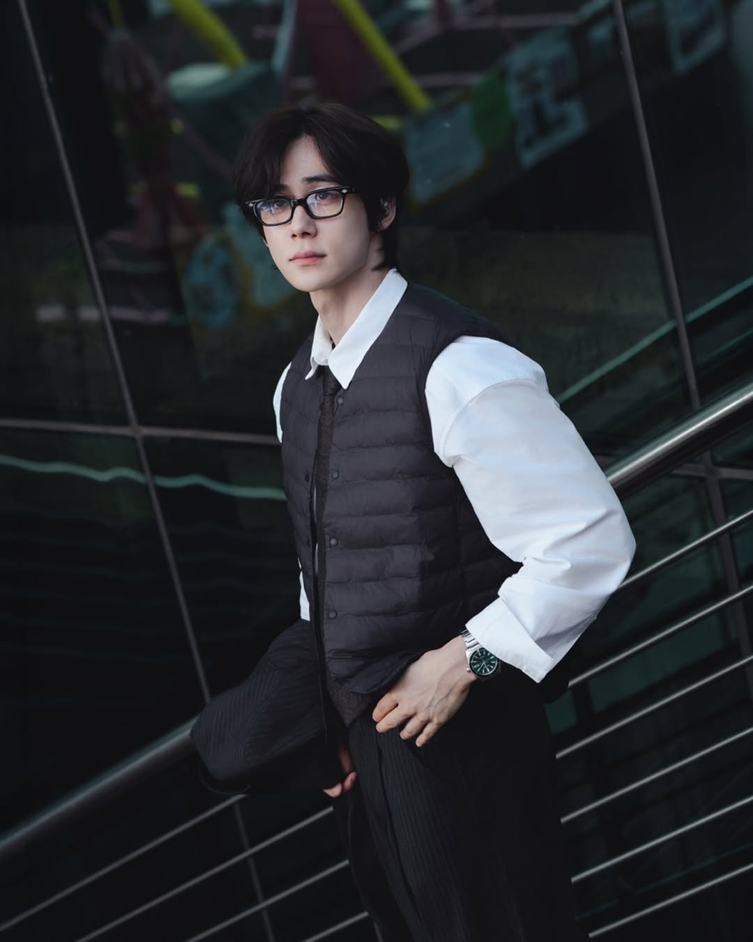 Photo by 박솔빈 on November 23, 2025. May be an image of bolo tie.