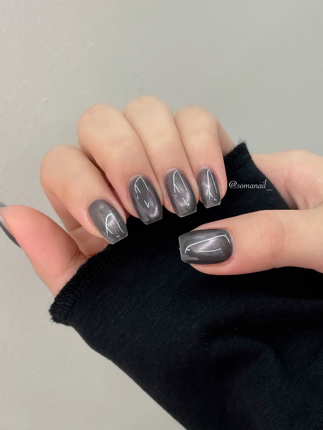 somanail_ 게시물 이미지: *｡⋆은하수 자석🖤🌌

#소마네일자석젤

@reveinnail_korea...