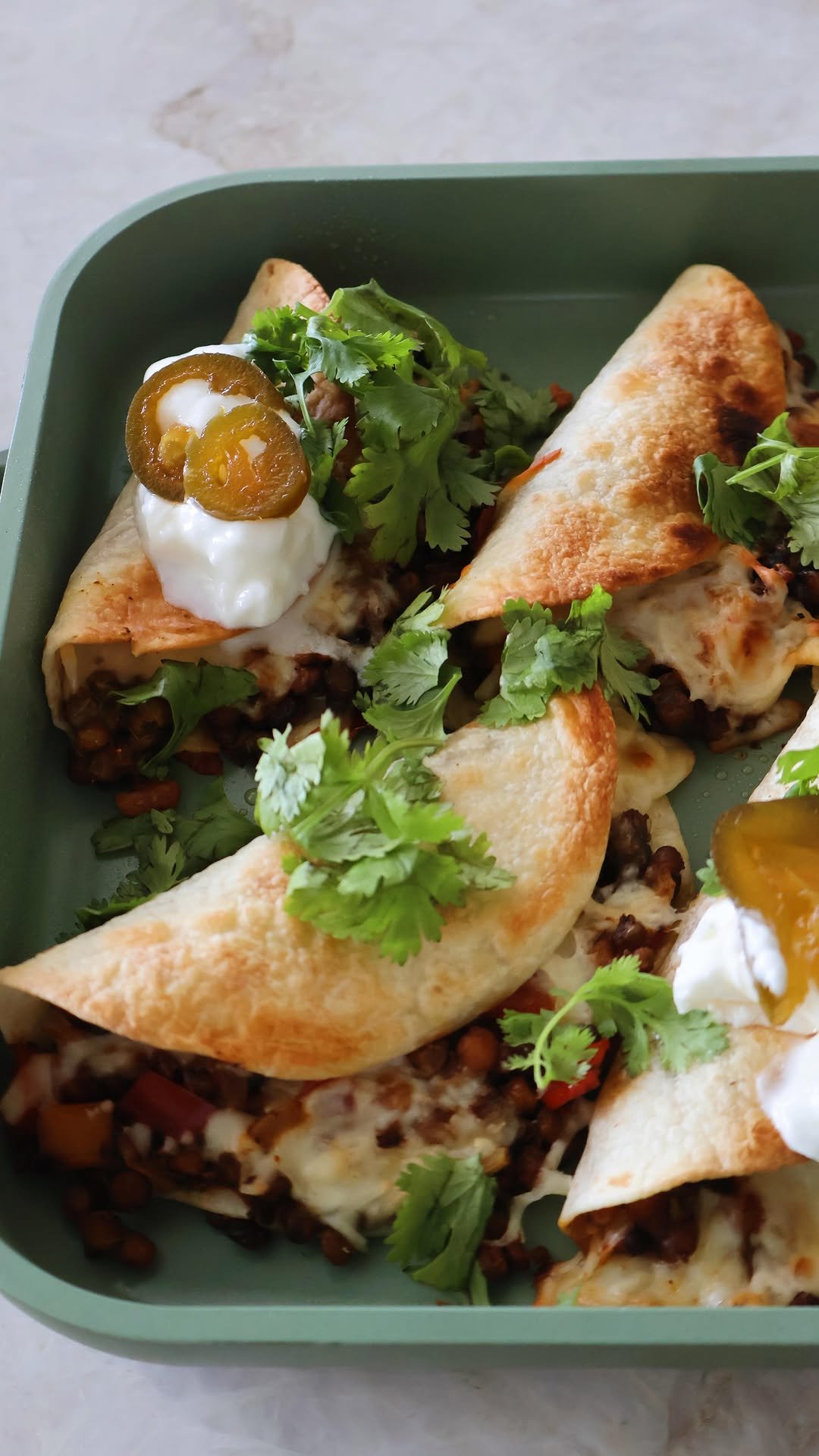 somethingnutritious 게시물 이미지: cheesy lentil tacos 🌮

crispy baked tacos...