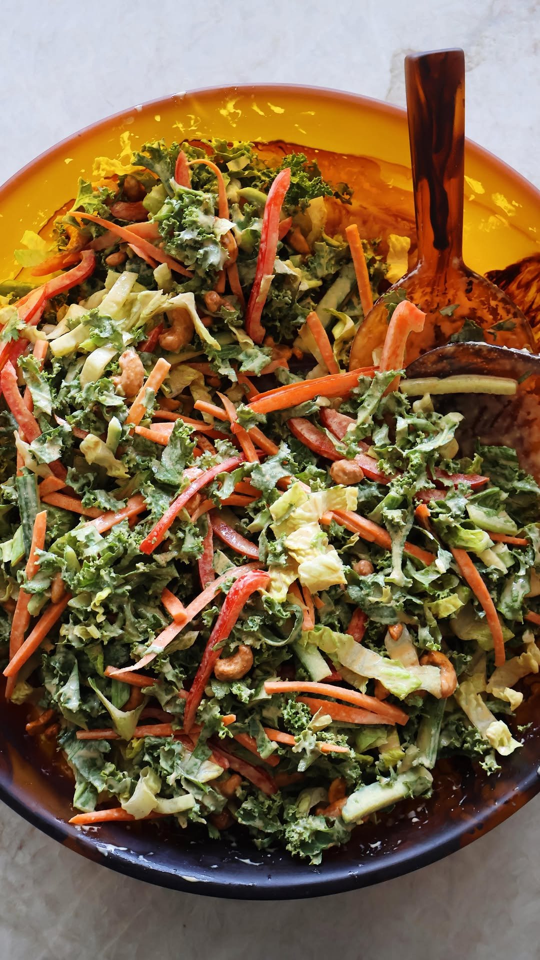 somethingnutritious 게시물 이미지: crunchy Thai salad with peanut sauce 🌱

this...