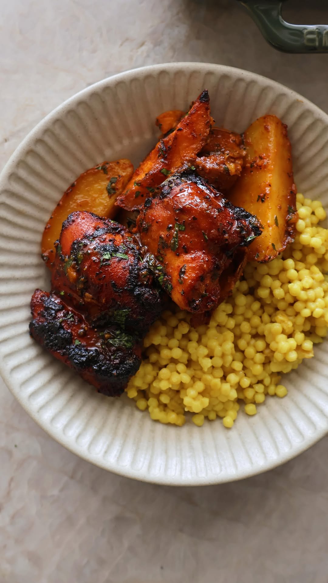 somethingnutritious 게시물 이미지: paprika chicken and potatoes 🌿

boneless,...