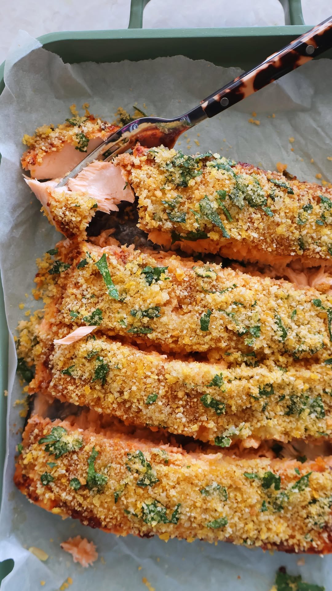 somethingnutritious 게시물 이미지: honey mustard breaded salmon 

my go-to simple...