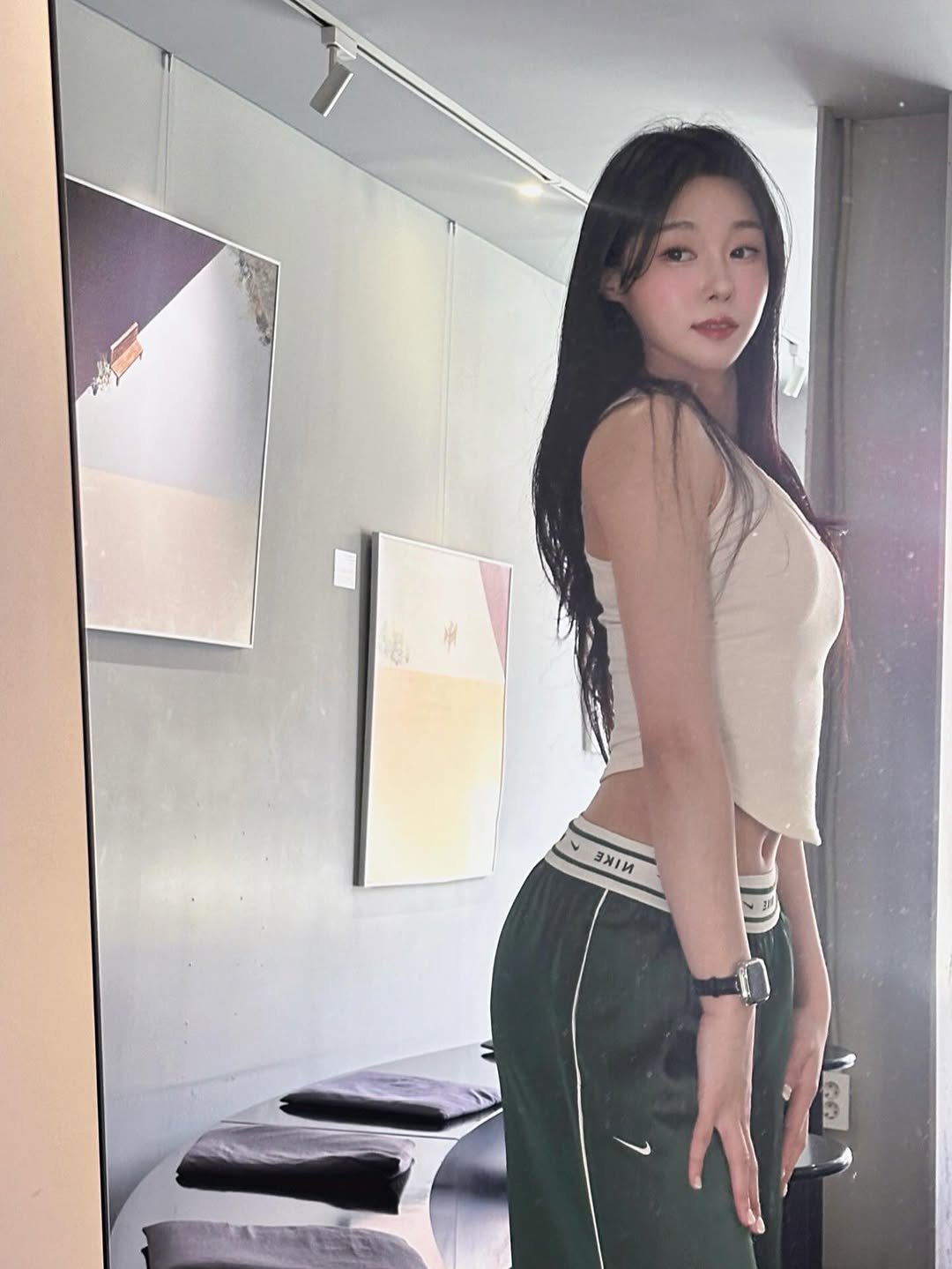 somsom__fit 게시물 이미지: #시크릿스 #시크릿스개미허리나시 

운동할 때만 입기엔 아까운 핏 🤍

라인을...