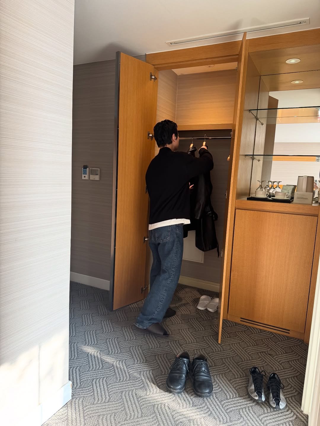 Photo by 아방 on December 04, 2025. May be an image of woodwork, cabinet, rack, armoire, indoors and text.