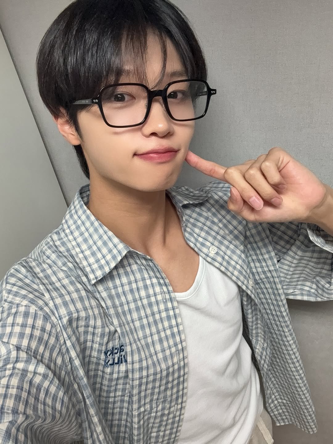 sondongpyo_dsp 게시물 이미지: [⏰] 
잠시 후 오후 10시 30분, 
MBC FM4U ‘친한친구 방송반‘에...