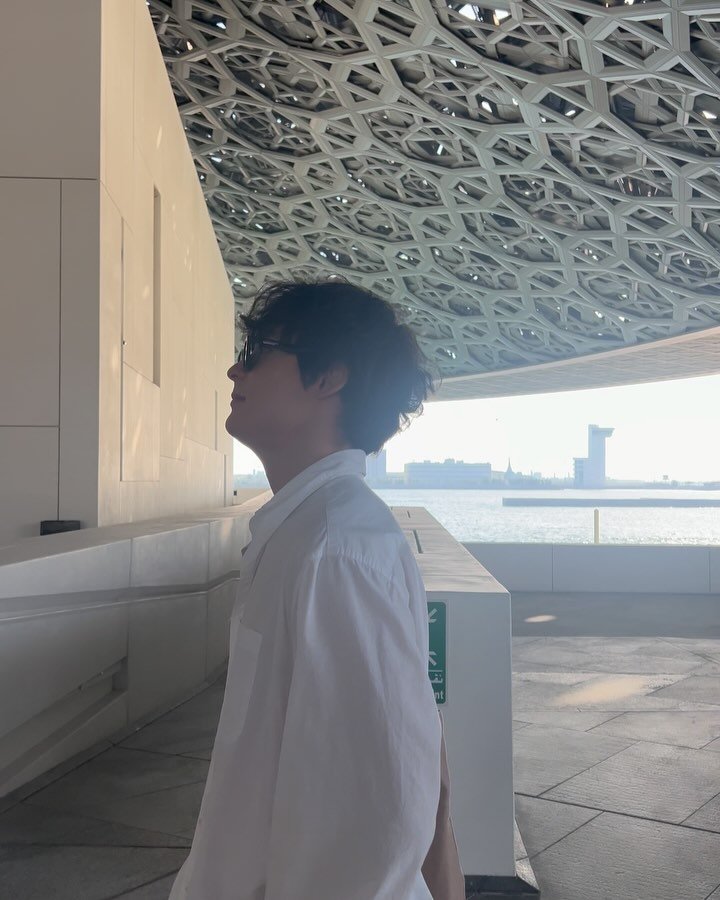 songgeonhee 게시물 이미지: 눈으로 담고 싶었던 공간을 하염없이 바라볼 수 있어 참 행복했다 !✨...