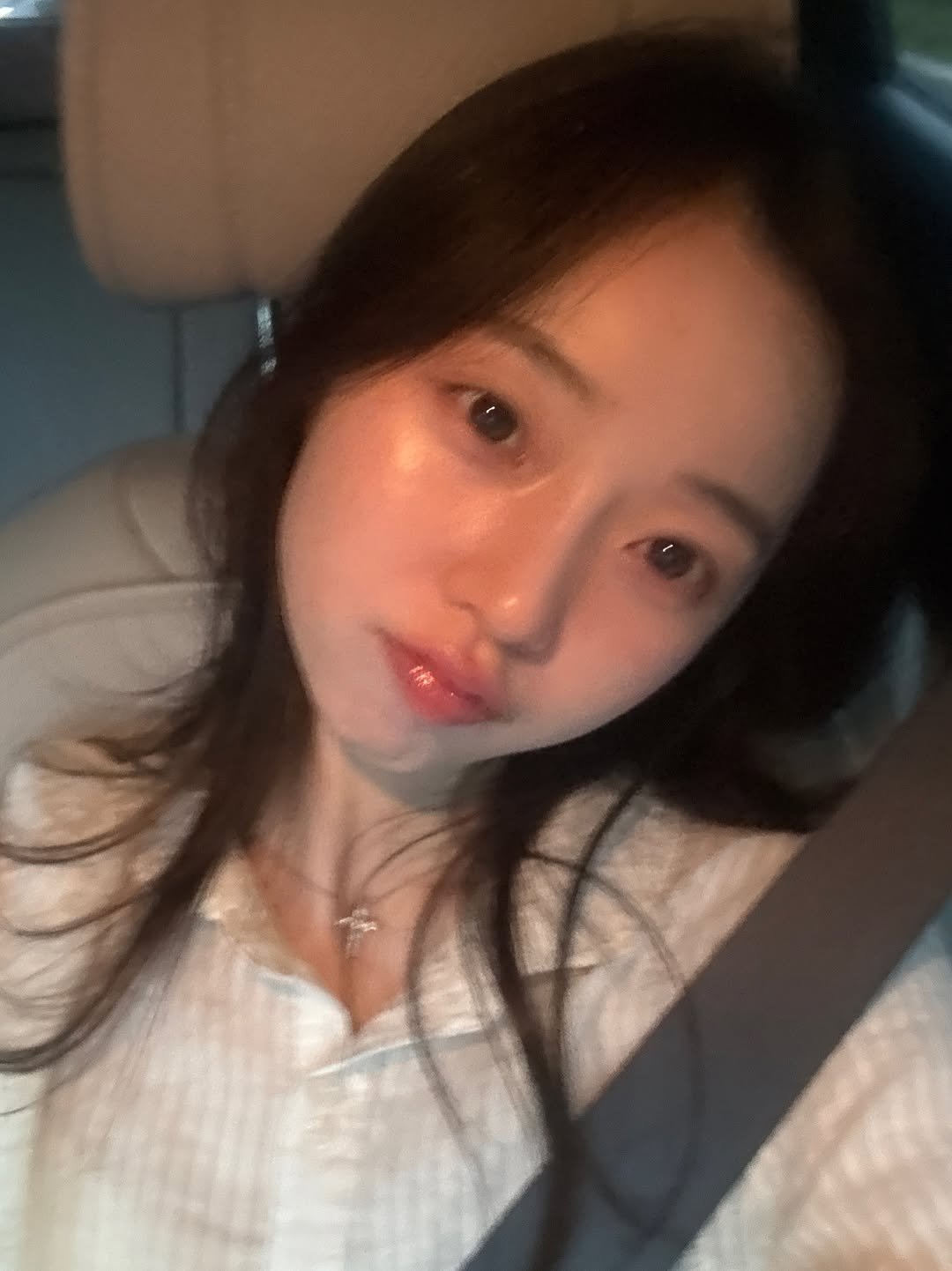 Photo by 송자영 SONG JA YOUNG on September 22, 2025. May be a selfie of 1 person, hair, night and text.