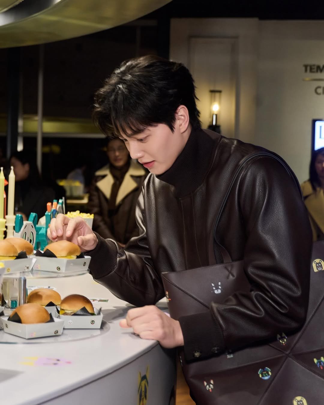 Photo by 송강 on November 20, 2025. May be an image of text.