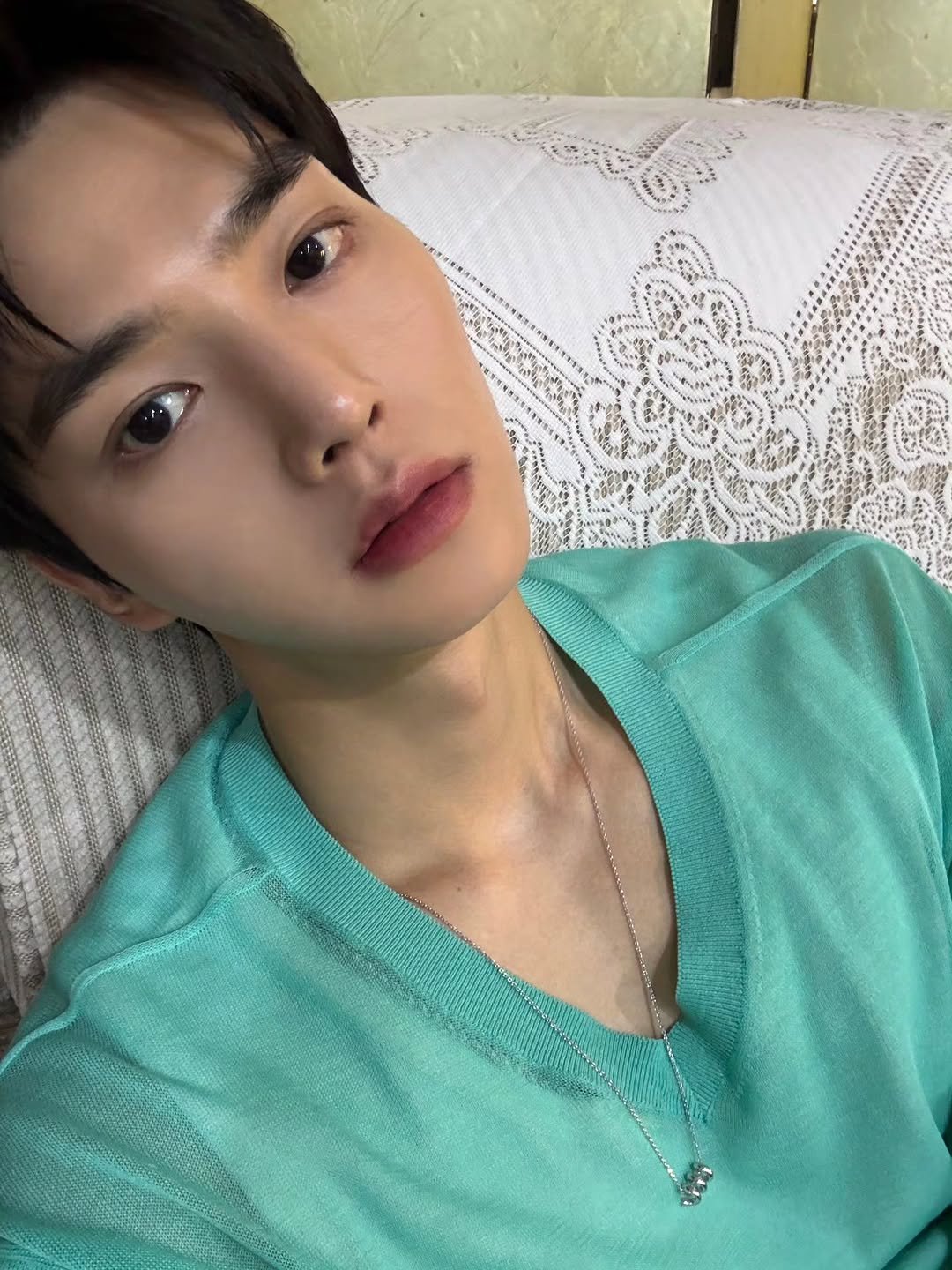 Photo by 송강 on March 03, 2026. May be an image of one or more people, hair and text.