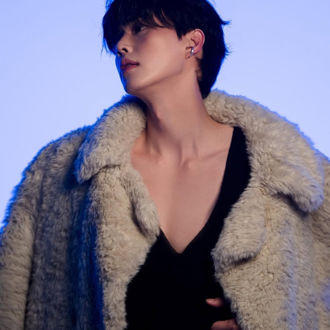 Photo shared by 송강 on November 21, 2023 tagging @ellekorea.