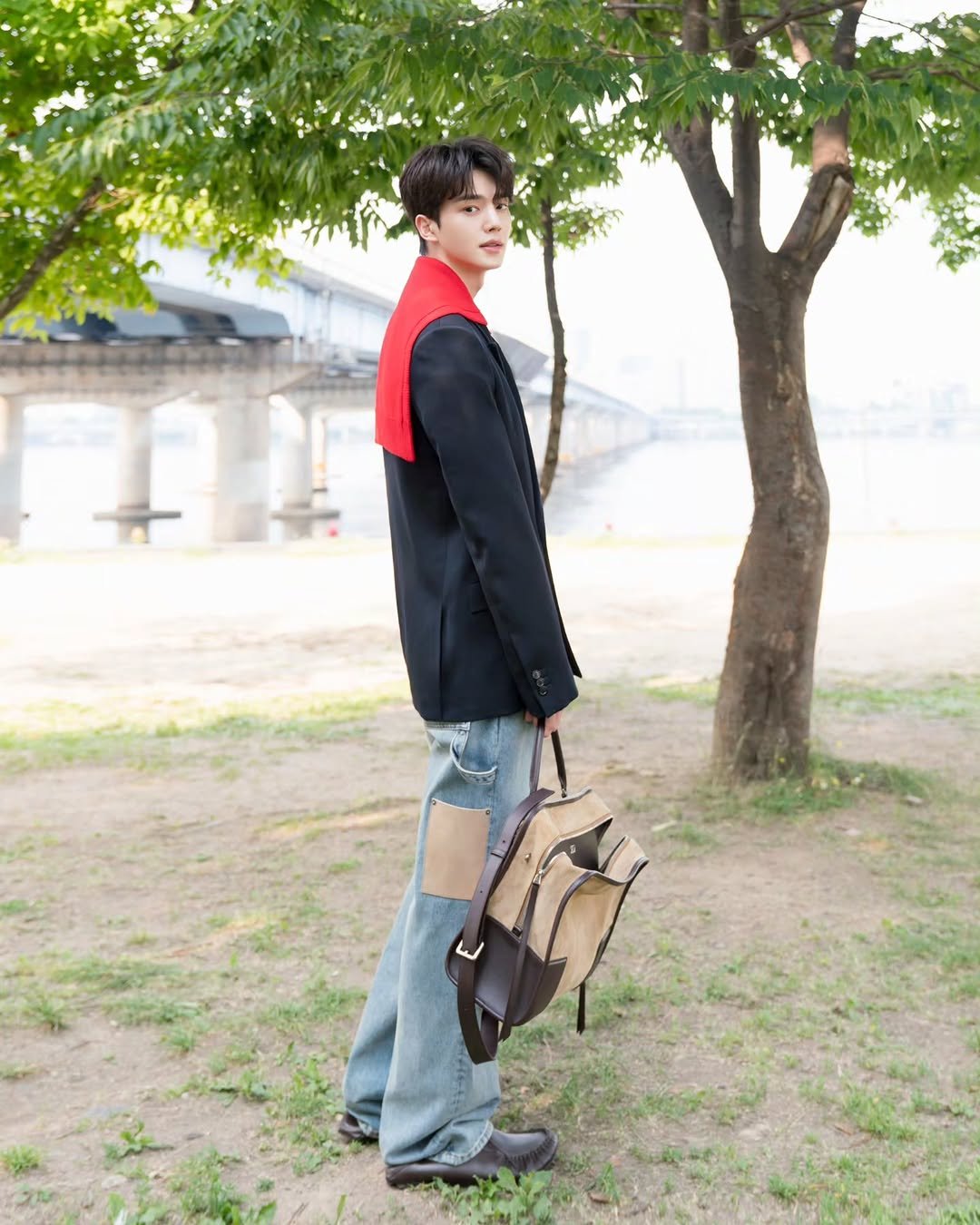 songkang_b 게시물 이미지: 로에베 180주년 🎉☺️

@loewe @lazro @jackmccollough