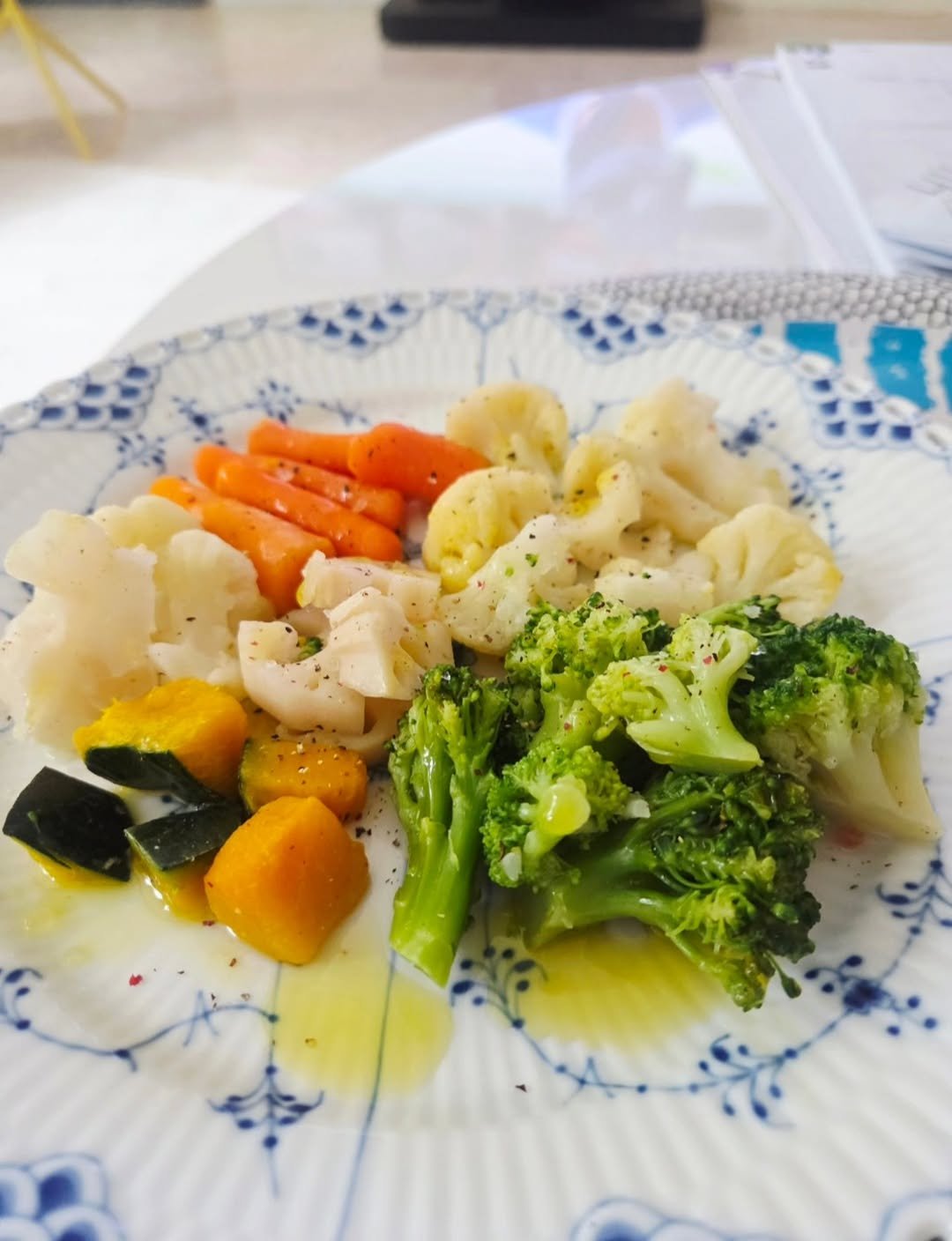 Photo by yoona on October 16, 2025. May be an image of cauliflower, zucchini and text.