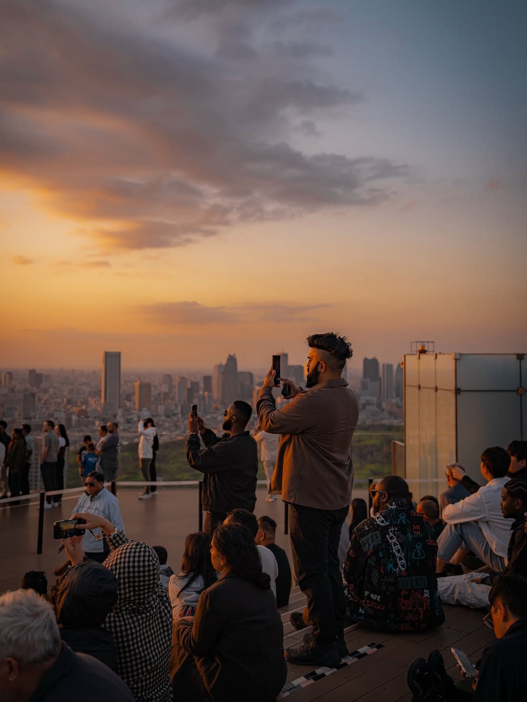 soni_tokyo 게시물 이미지: 🌇 지인의 요청에 오랫만에 올라간 시부야스카이. 원래도 외국인이 많이 가는 곳이지만...