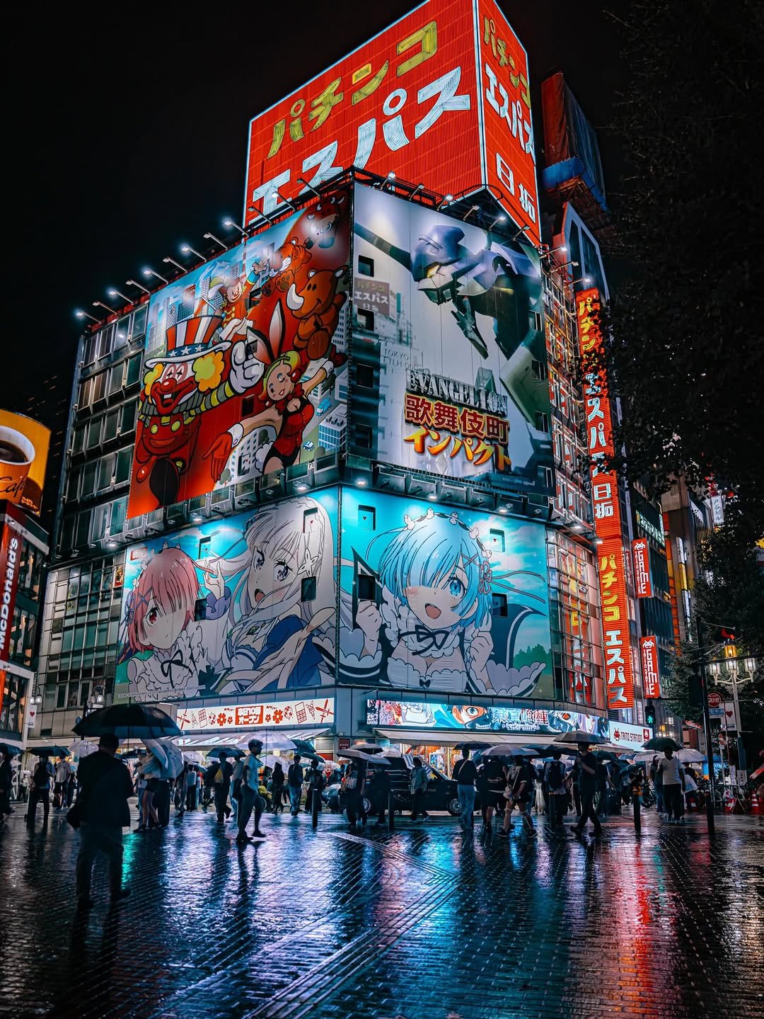 soni_tokyo 게시물 이미지: ☔️ 비오는 신주쿠. 네온싸인과 차량의 빛이 조화를 이루는 그 거리

雨の新宿。...
