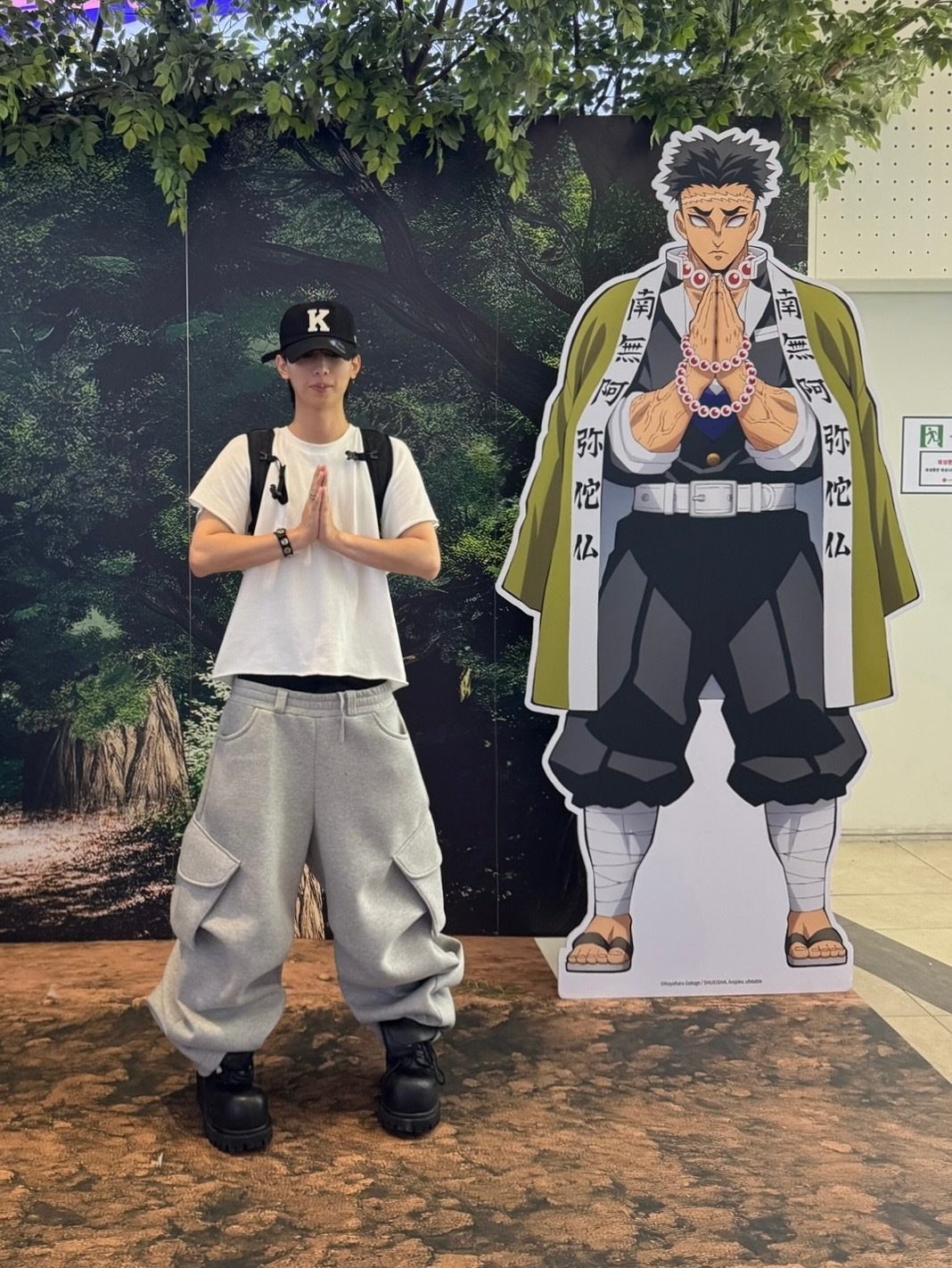 Photo shared by 소코년 sokonyun on August 28, 2025 tagging @mjd_official, @kimetsunoyaiba_korea, @kamien.kr, and @koinseoul. May be an anime-style image of 1 person, costume and text.