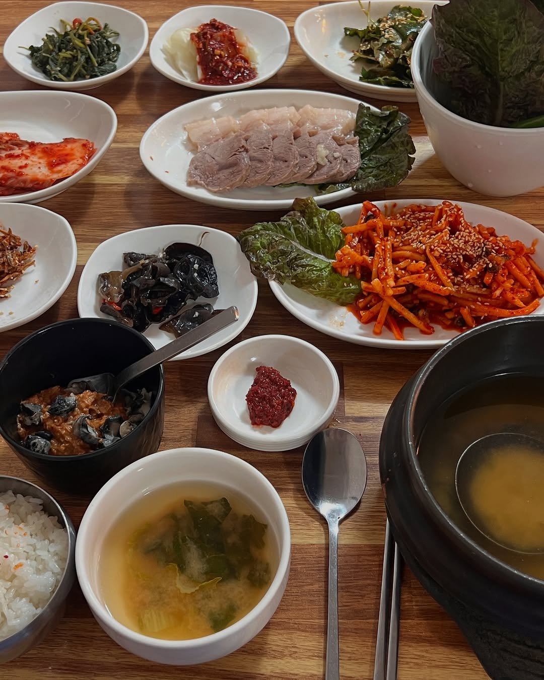 sookohaseyo 게시물 이미지: 나혼자 1박2일 광주여행 코스

📍산수쌈밥🏅
산수쌈밥가려고 광주간다. *올해의...