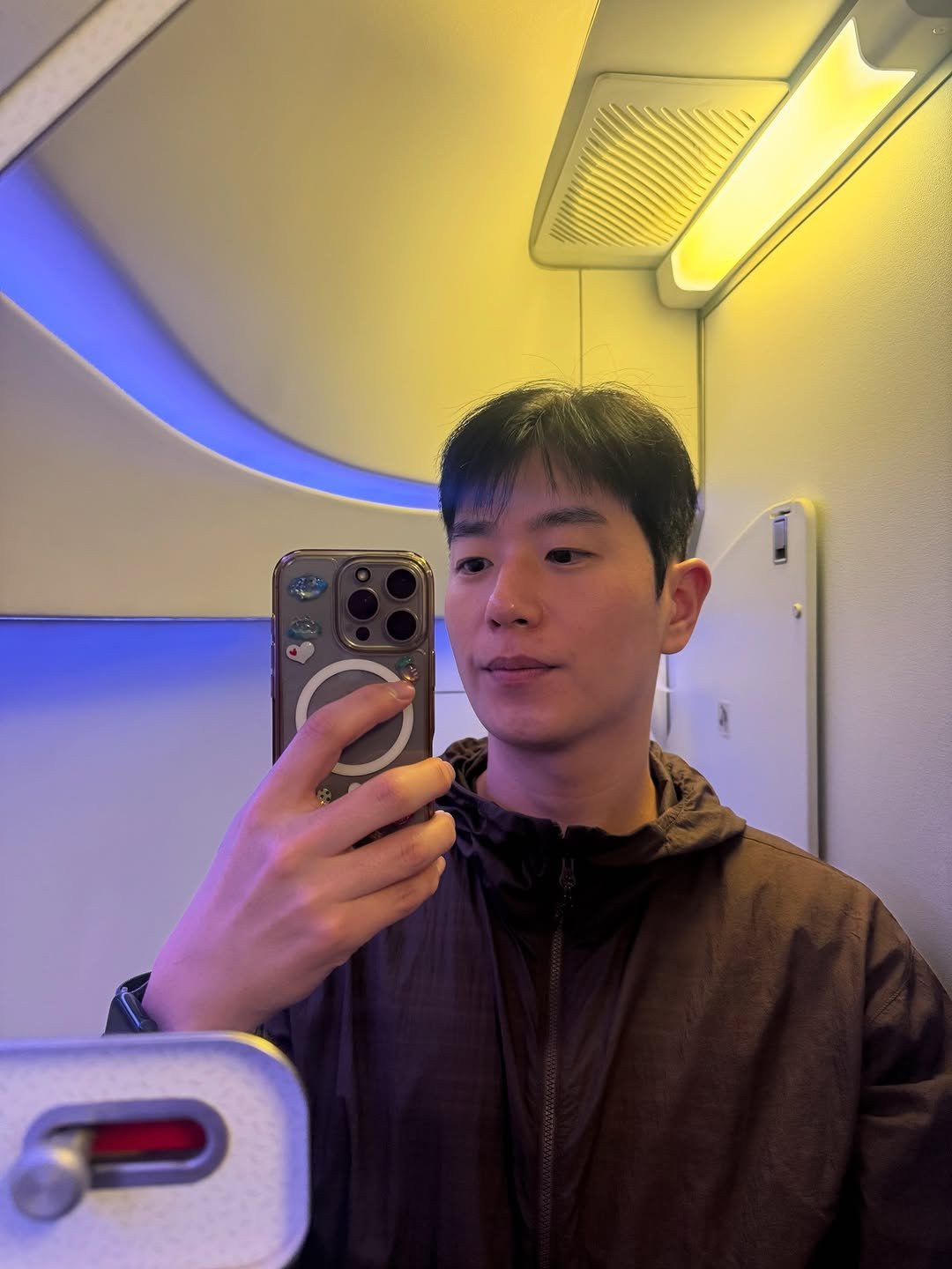 Photo by 수민 on December 03, 2025.