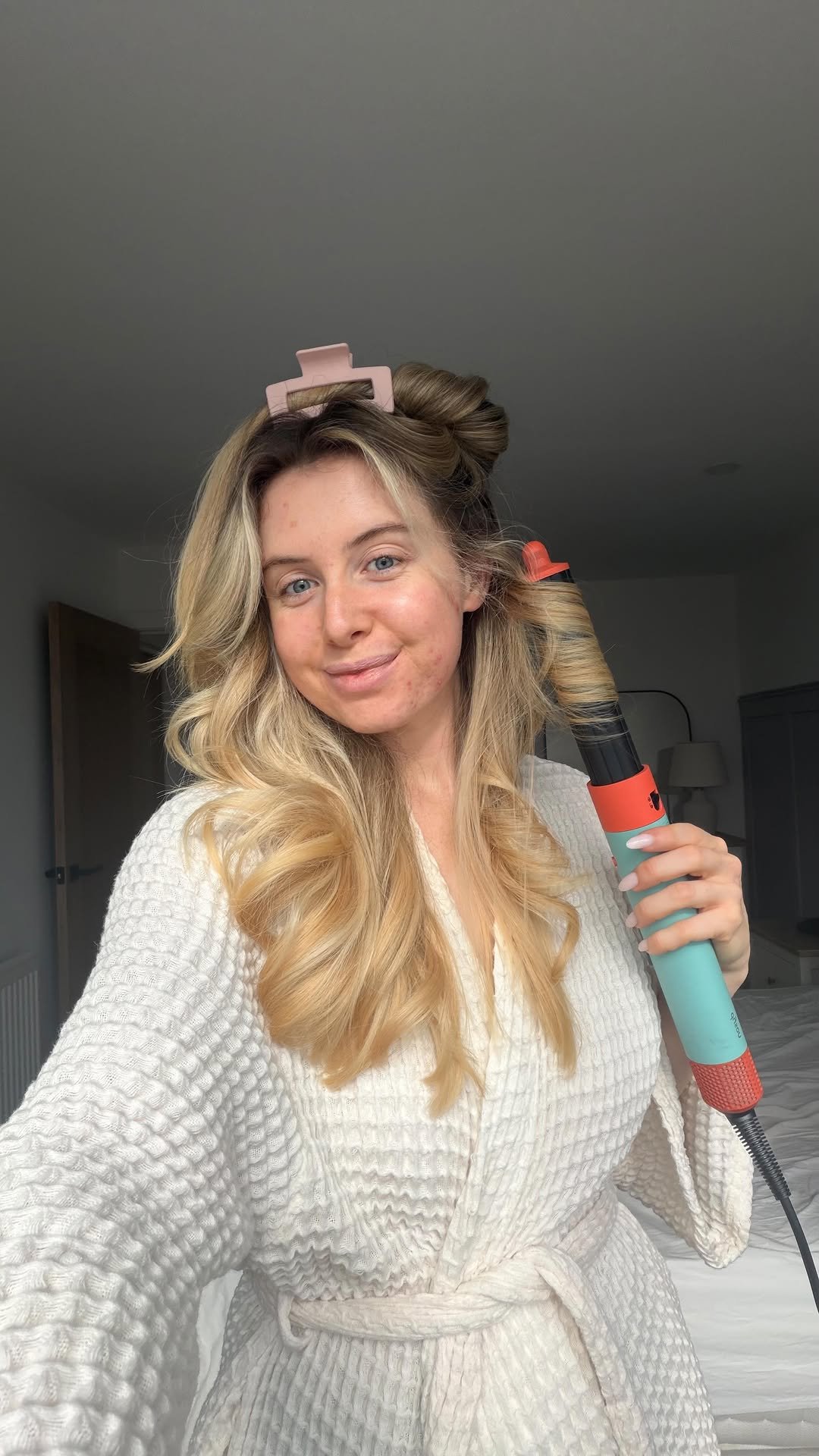 sophie.richards 게시물 이미지: AD Periods can make you feel a little… off.
...