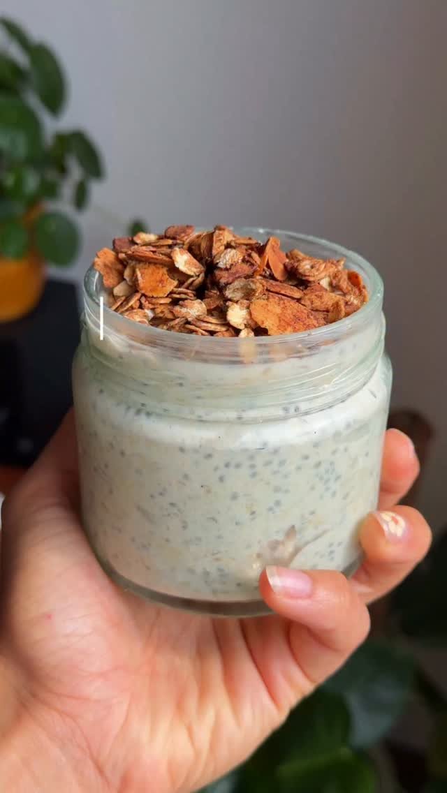 sophiethenutritionist 게시물 이미지: apple crumble overnight oats (m&s dupe) 

24g...
