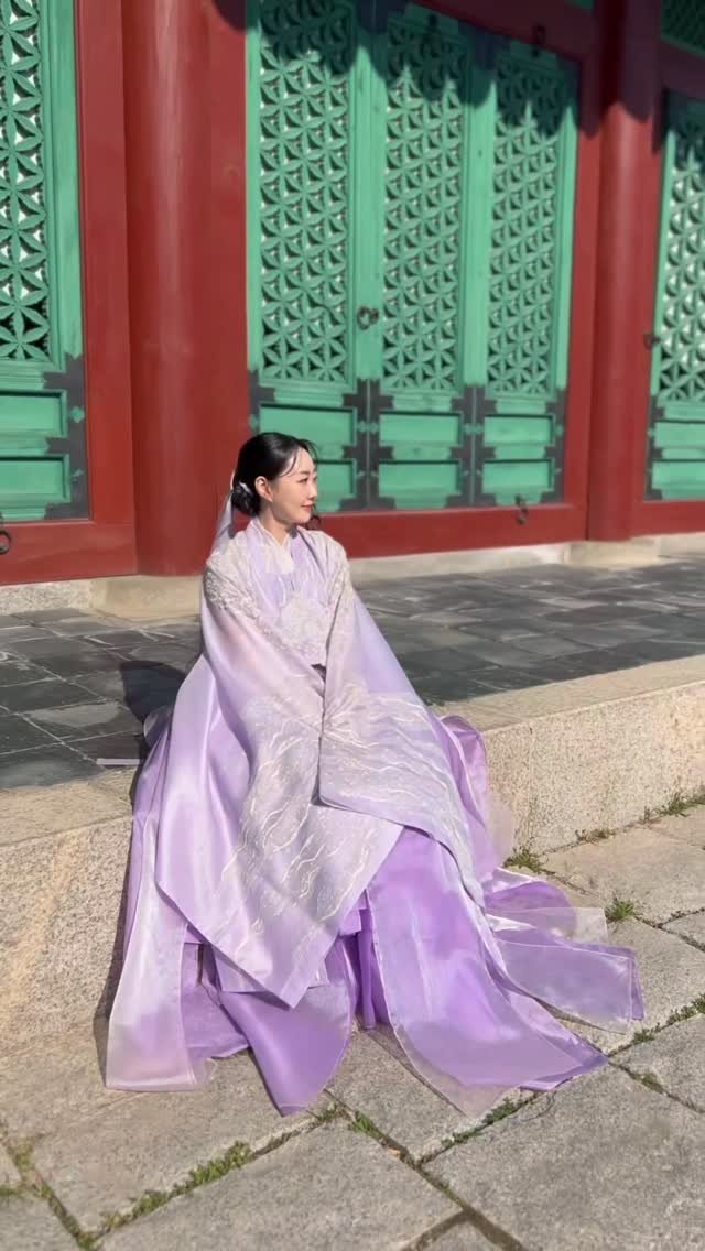 sora11o5 게시물 이미지: - 💜 경희궁에서 예쁜척을 외치다

경고 : 오글거리니까 한번만 보기

곱고예쁜...