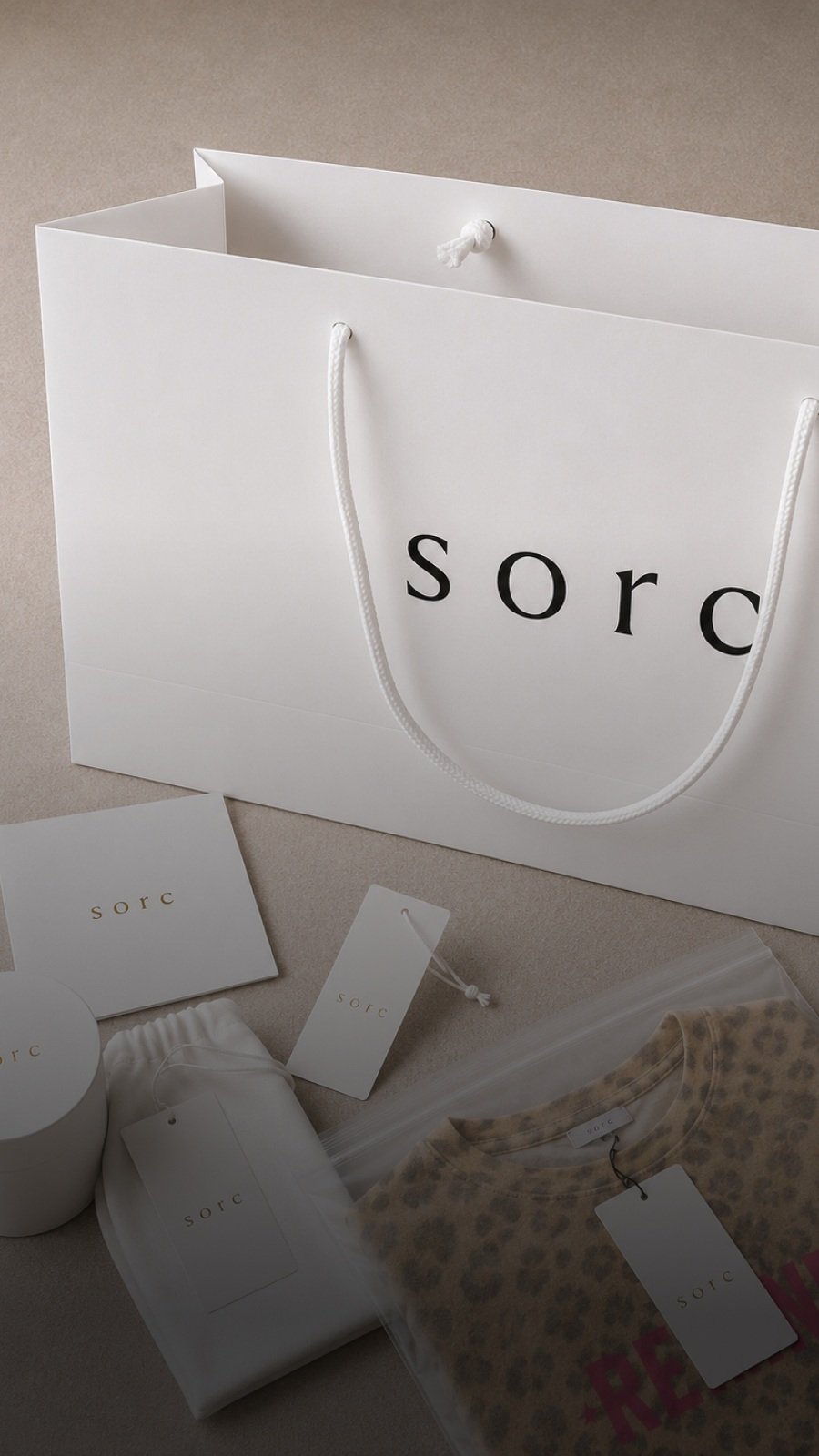 sorc_official 게시물 이미지: 오늘의 쇼핑 어떠셨나요?

가방 하나에 담긴 건
단순한 구매가 아니라,
오늘의...