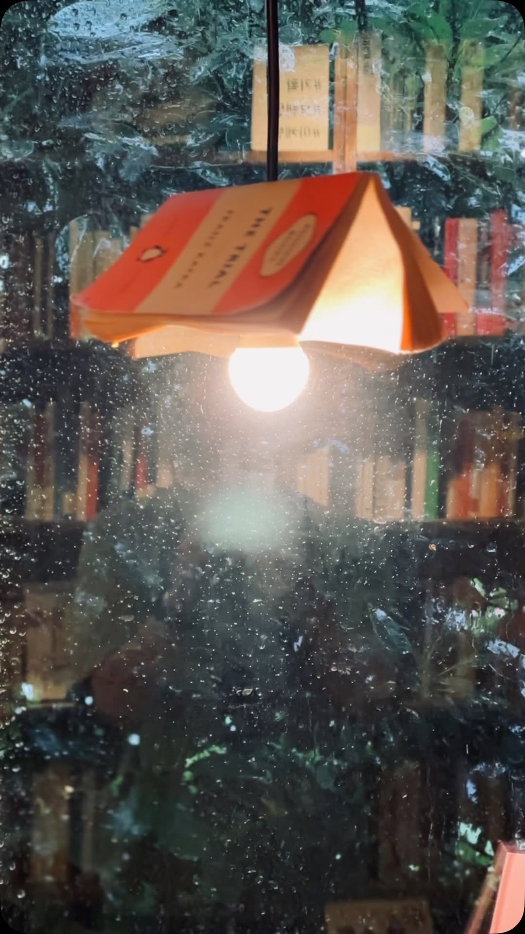 sorisomoonbooks 게시물 이미지: 오늘 소리소문 팝업 첫날에 들러주신 모든 분들께 따뜻한 감사를 전합니다. 궂은...