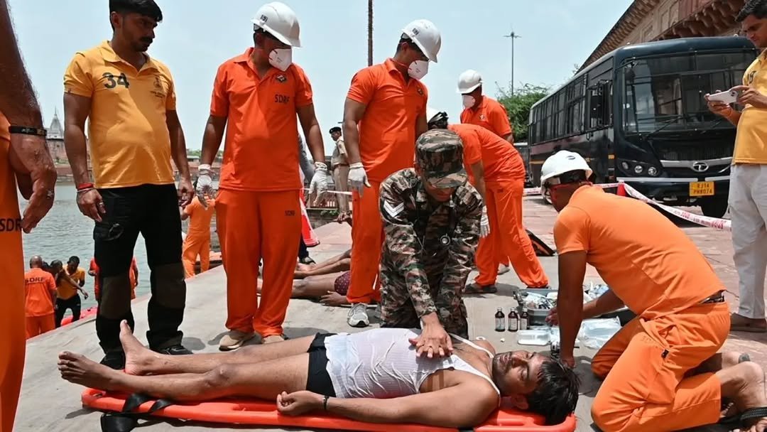southwesterncommand_indianarmy 게시물 이미지: Prepared. Coordinated. Ready.

Demonstrating...