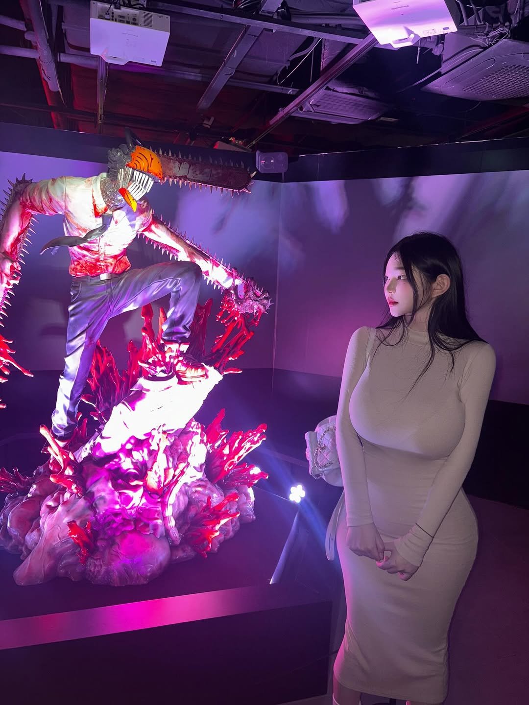 Photo shared by 조하윤 on November 04, 2025 tagging @soyeemilk, and @soyee.milk.