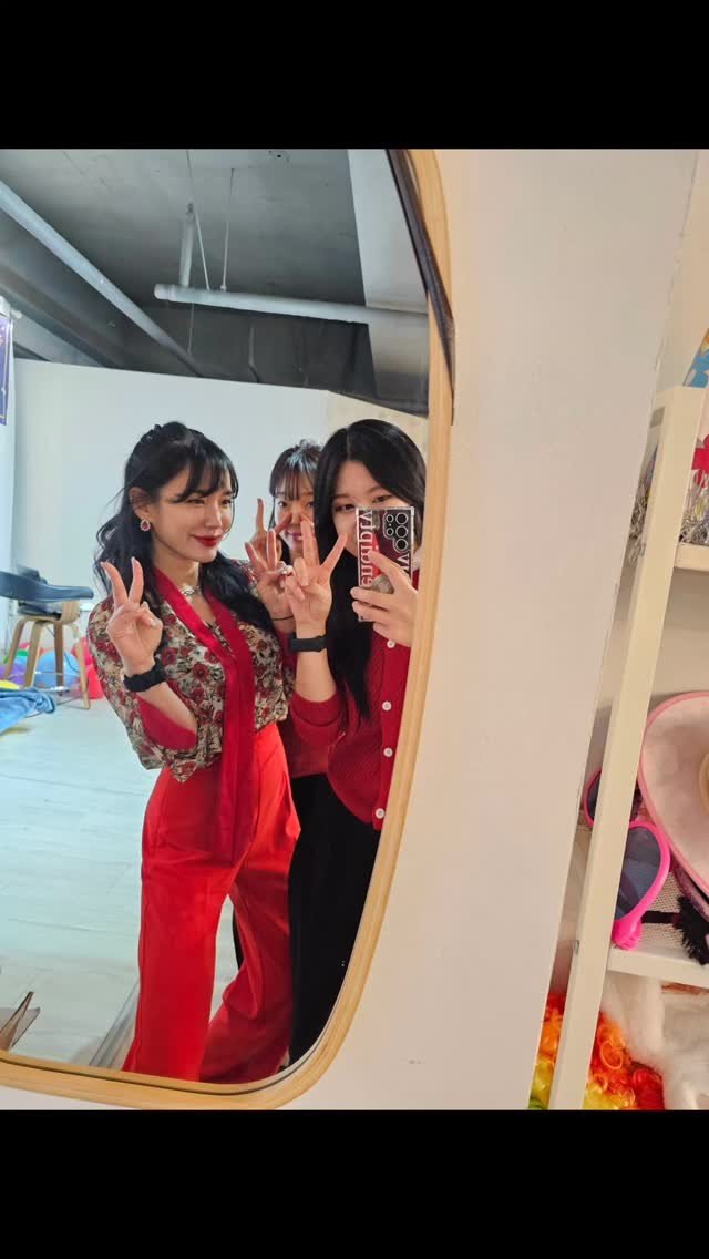 soyeon_0611 게시물 이미지: 안녕하세요 소연입니다:)
⠀
브러쉬온 입사해
⠀
수석에서 실장으로
실장에서...