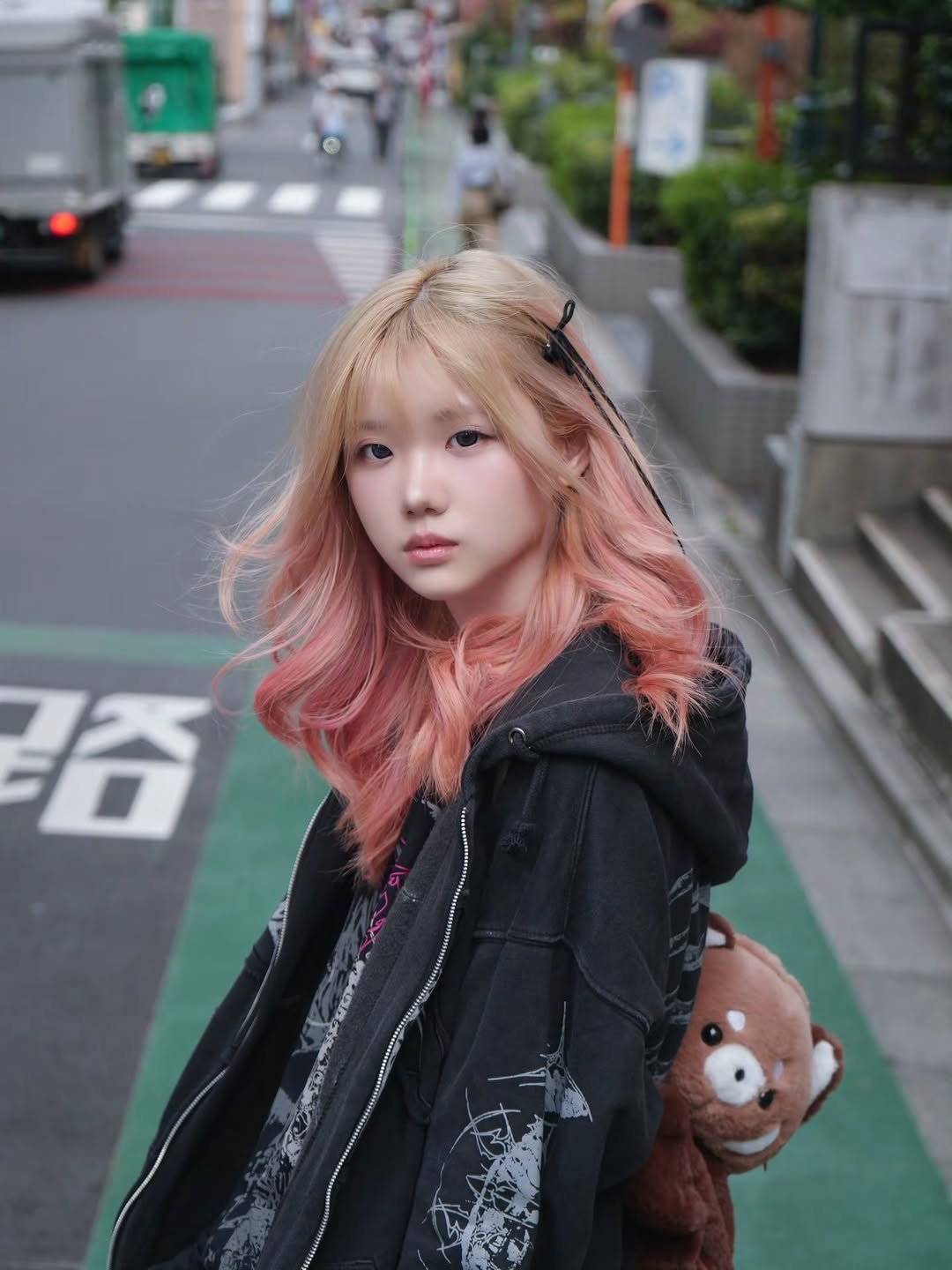 Photo by spicyuuu on October 10, 2025. May be an image of one or more people, hair, duffle coat, parka and text.