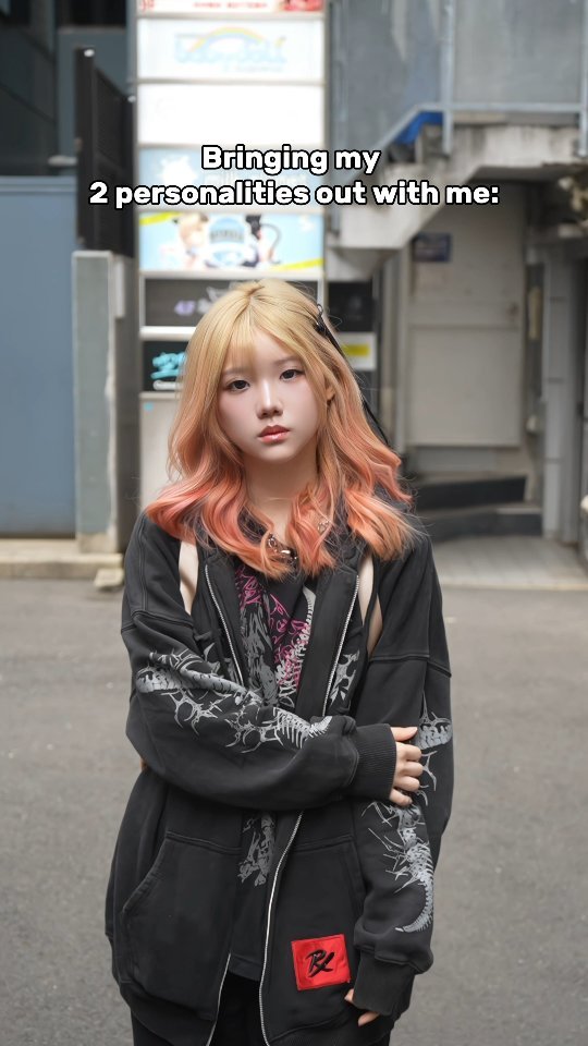 spicyuuu 게시물 이미지: Can’t decide on 1 style, so I just dress...