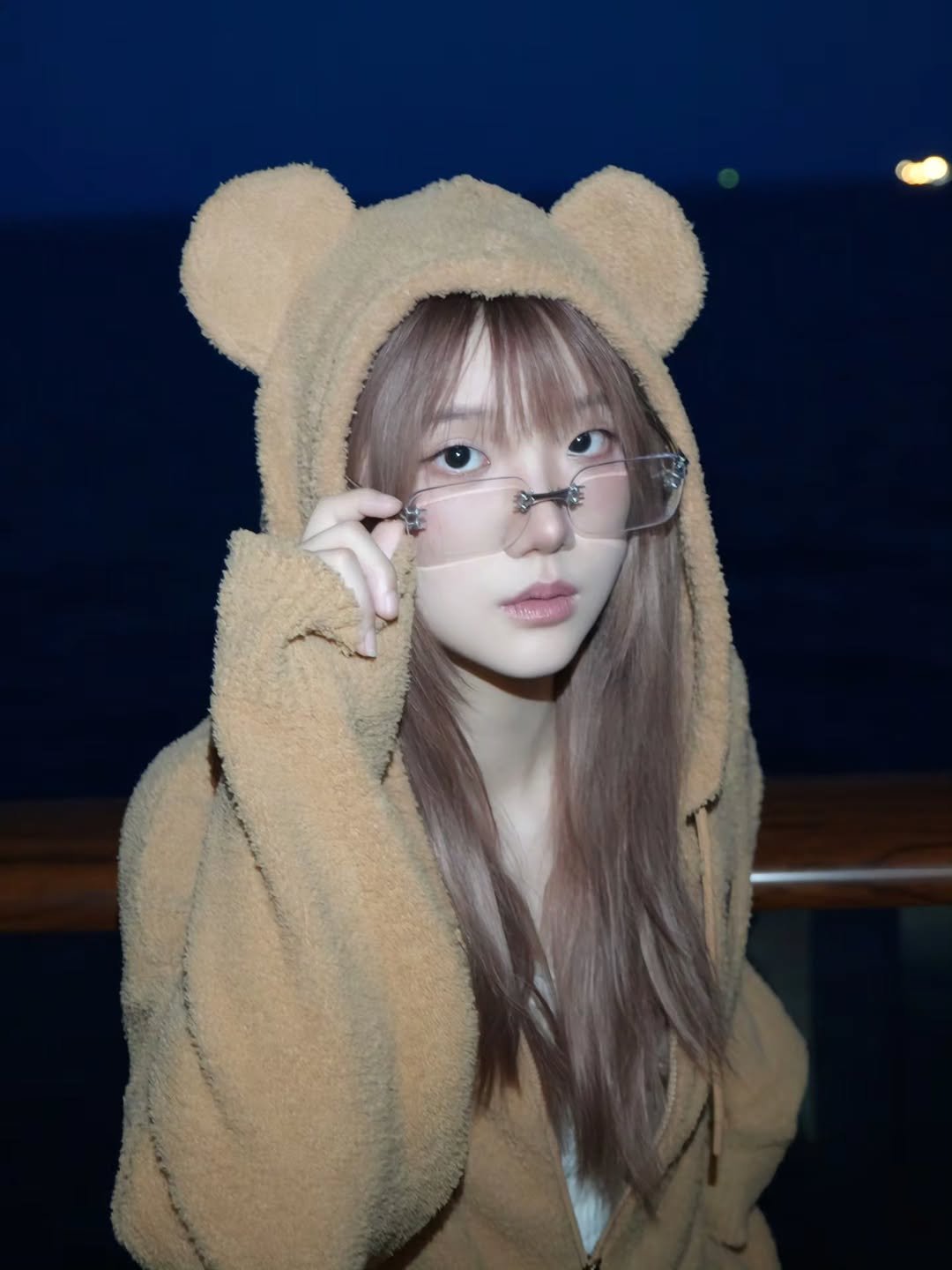 Photo by spicyuuu on March 29, 2026. May be an image of one or more people, hair, bear, duffle coat, parka and text.