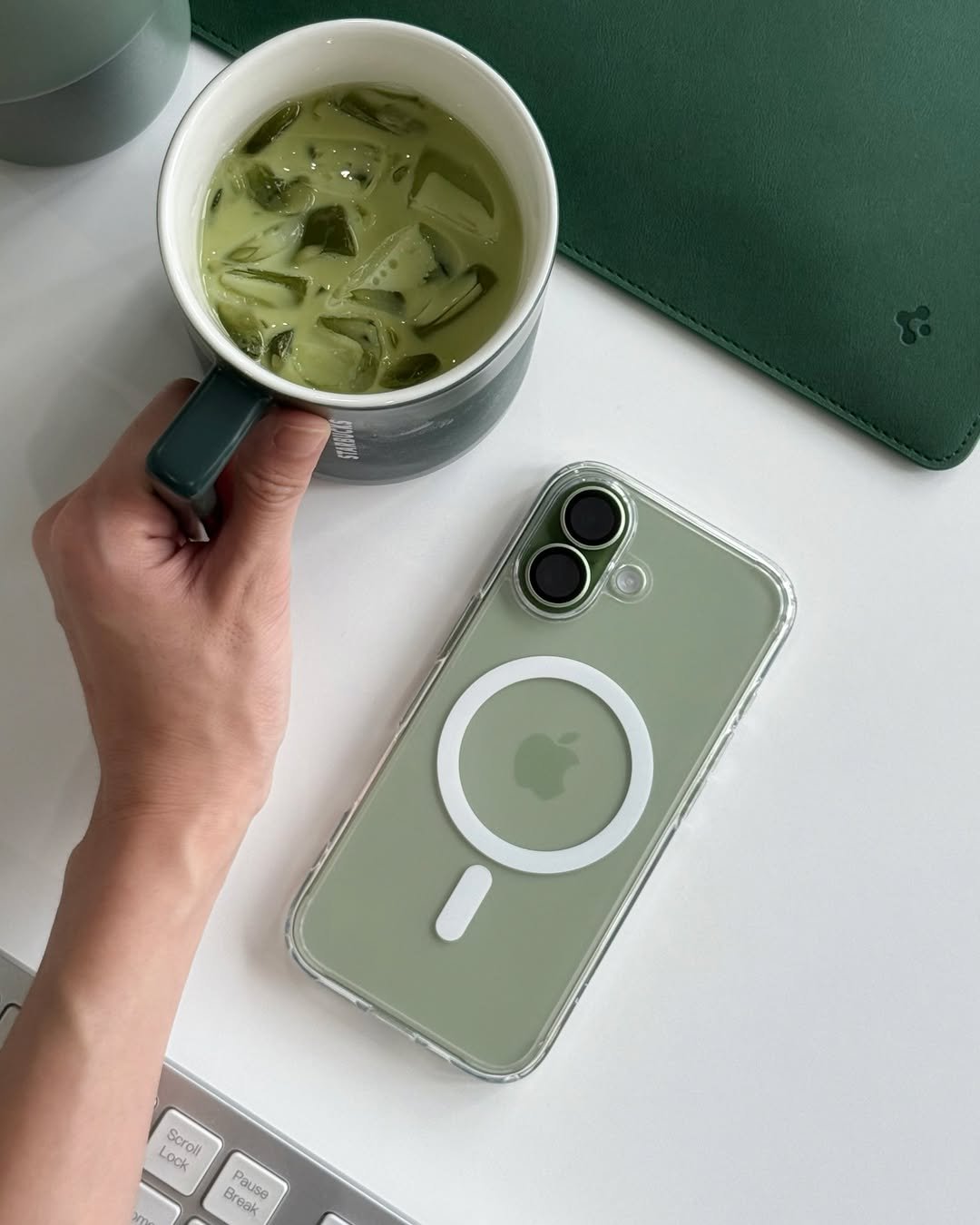 spigen_jp 게시물 이미지: 🍵圧倒的な透明感🍵

Spigenのウルトラ・ハイブリッドシリーズは、透明度が高く、デバイス本...