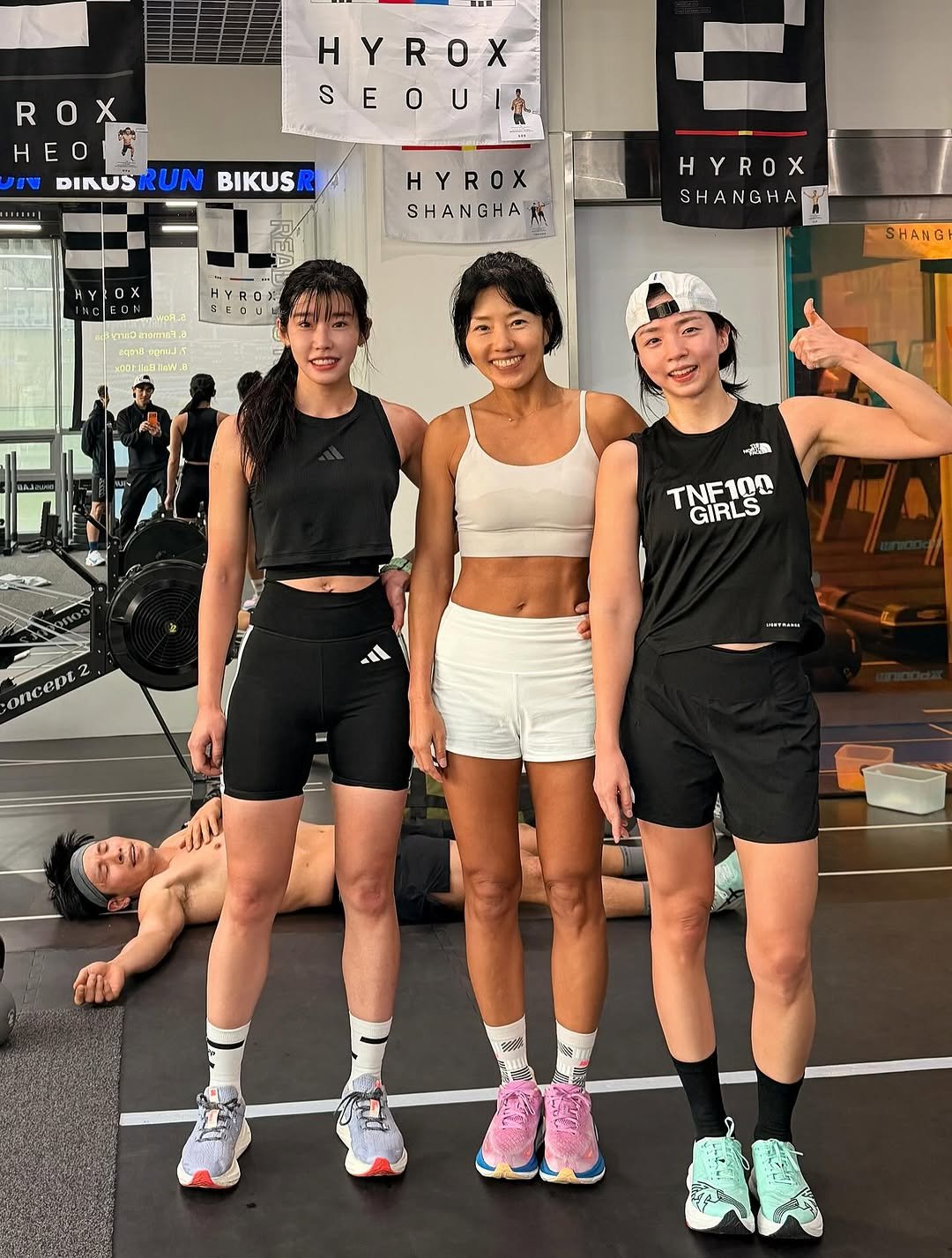 Photo shared by 봉은지 (스포츠봉) on January 14, 2026 tagging @bikus_coach_q, @jang__jjang, and @241o24. May be an image of tennis, basketball, activewear, sportswear, sweat band and text that says 'HYROX SEOUIA ROX HEOKЙ HEO DIRUS DINUSRUN RUN BIKUS .... ۰۰ HYROX SHANGHA HYRO HYROX SHANGHA CGnE renad.s SHANG 福 TNE100 GIRLS oncept HMTNNH'.